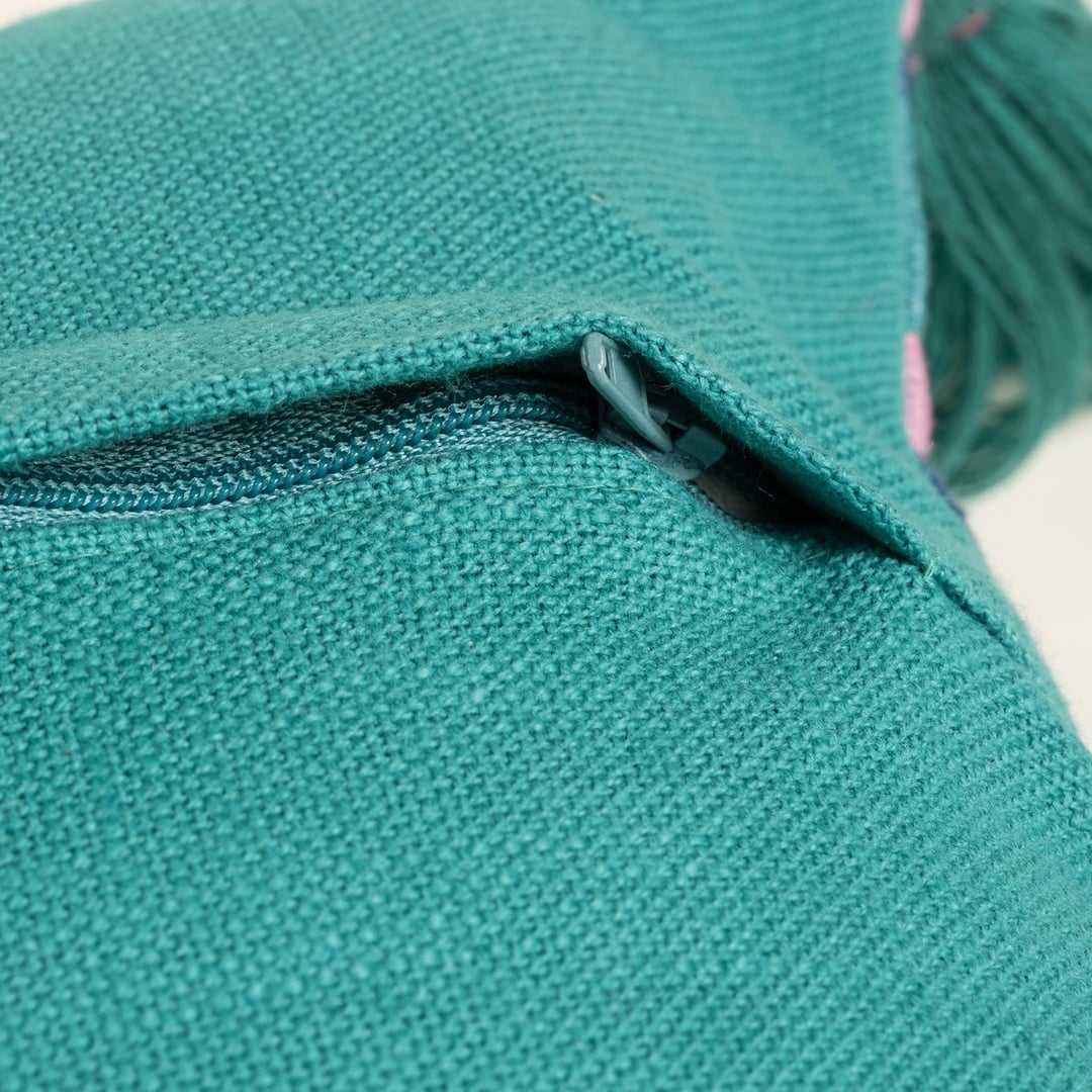 Ghunı Püsküllü Nakışlı Pamuk Dolgulu Kırlent 30x55 Cm Yeşil