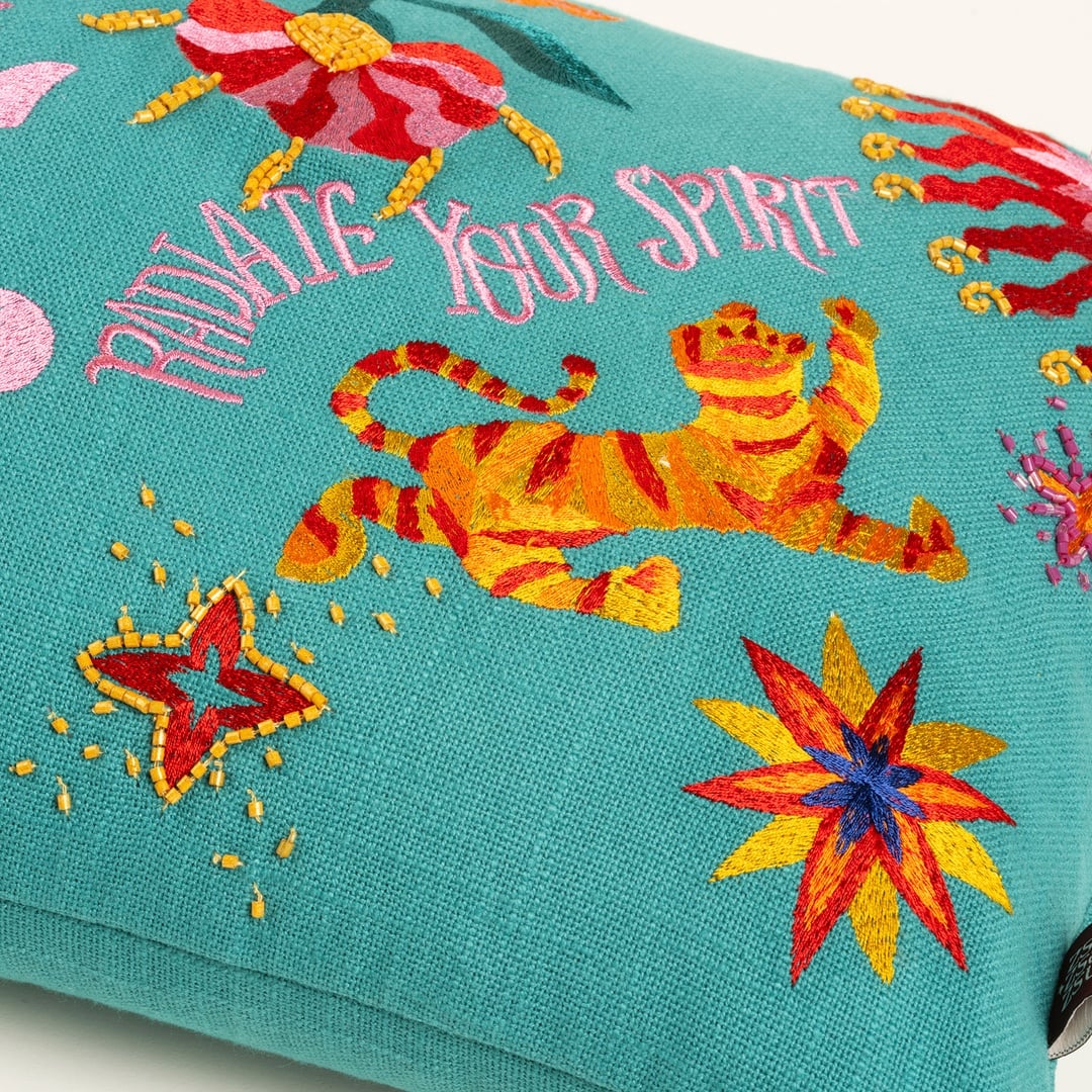 Ghunı Püsküllü Nakışlı Pamuk Dolgulu Kırlent 30x55 Cm Yeşil