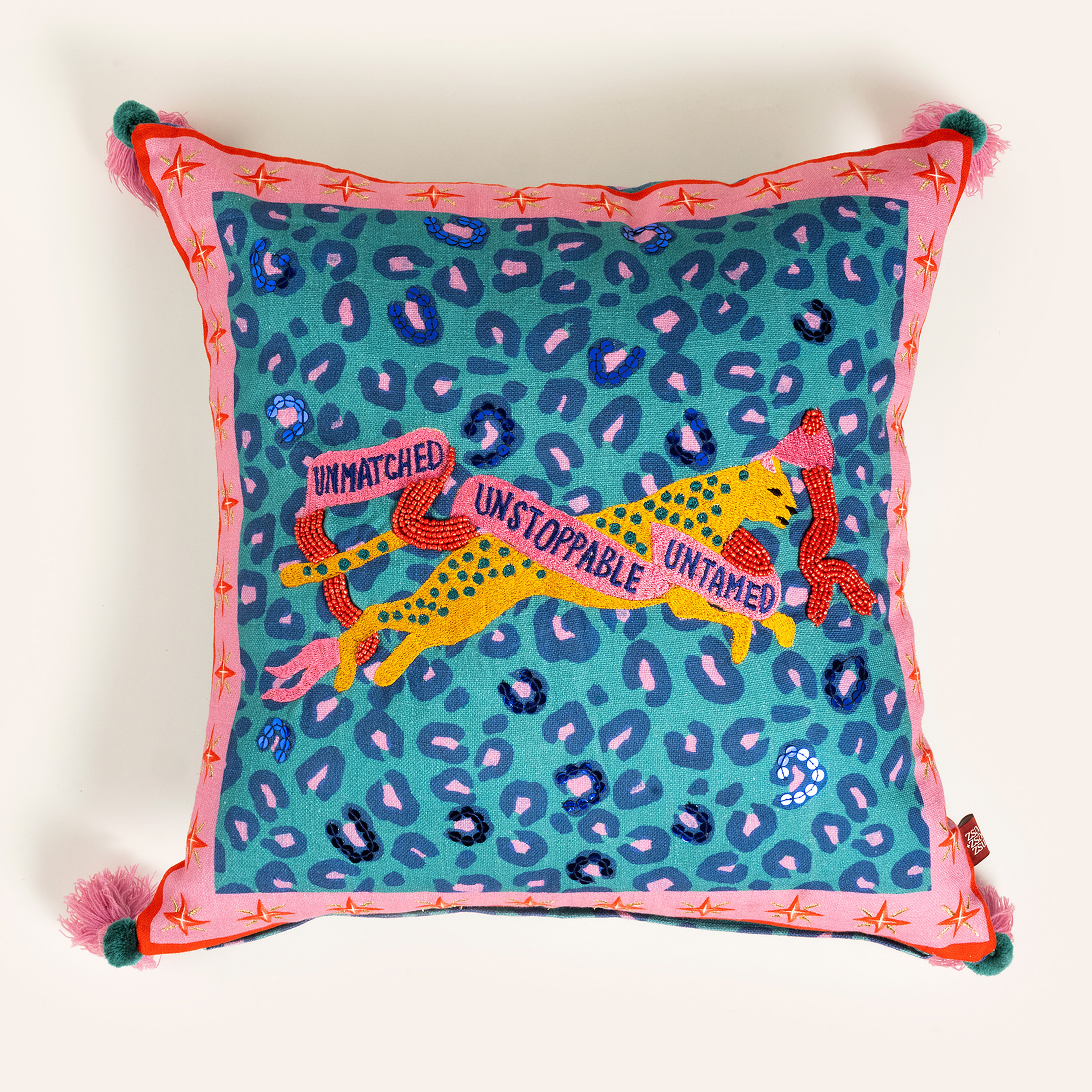 Ghunı Püsküllü Nakışlı Pamuk Dolgulu Kırlent 50x50 Cm Yeşil