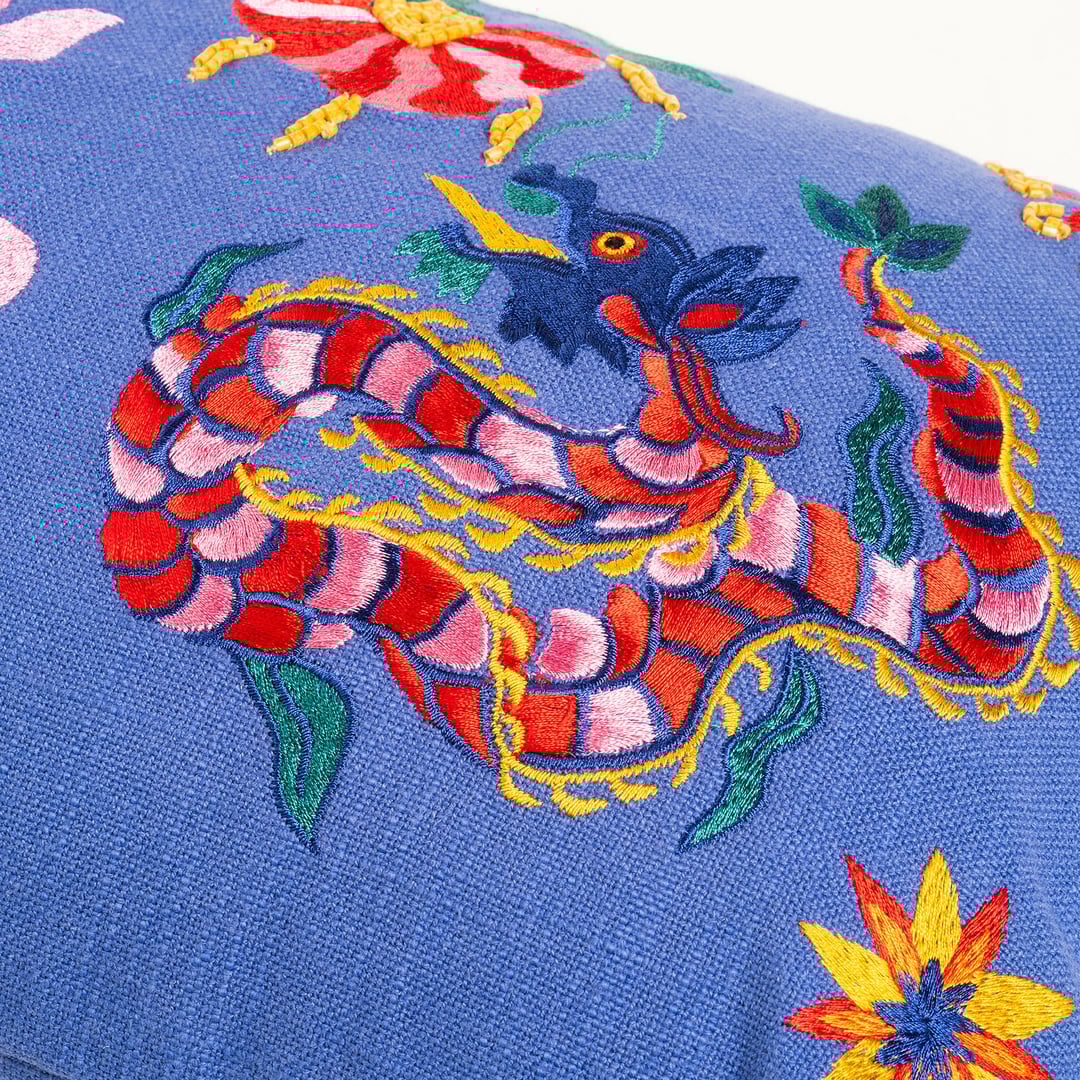 Ghunı Püsküllü Nakışlı Pamuk Dolgulu Kırlent 30x55 Cm Mavi