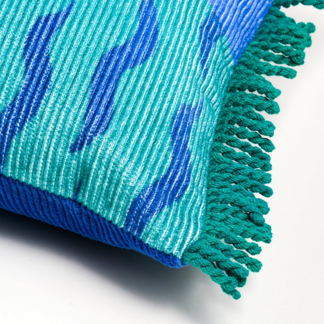 Ghunı Saçaklı Nakışlı Pamuk Dolgulu Kırlent 25x50 Cm Mavi - Yeşil