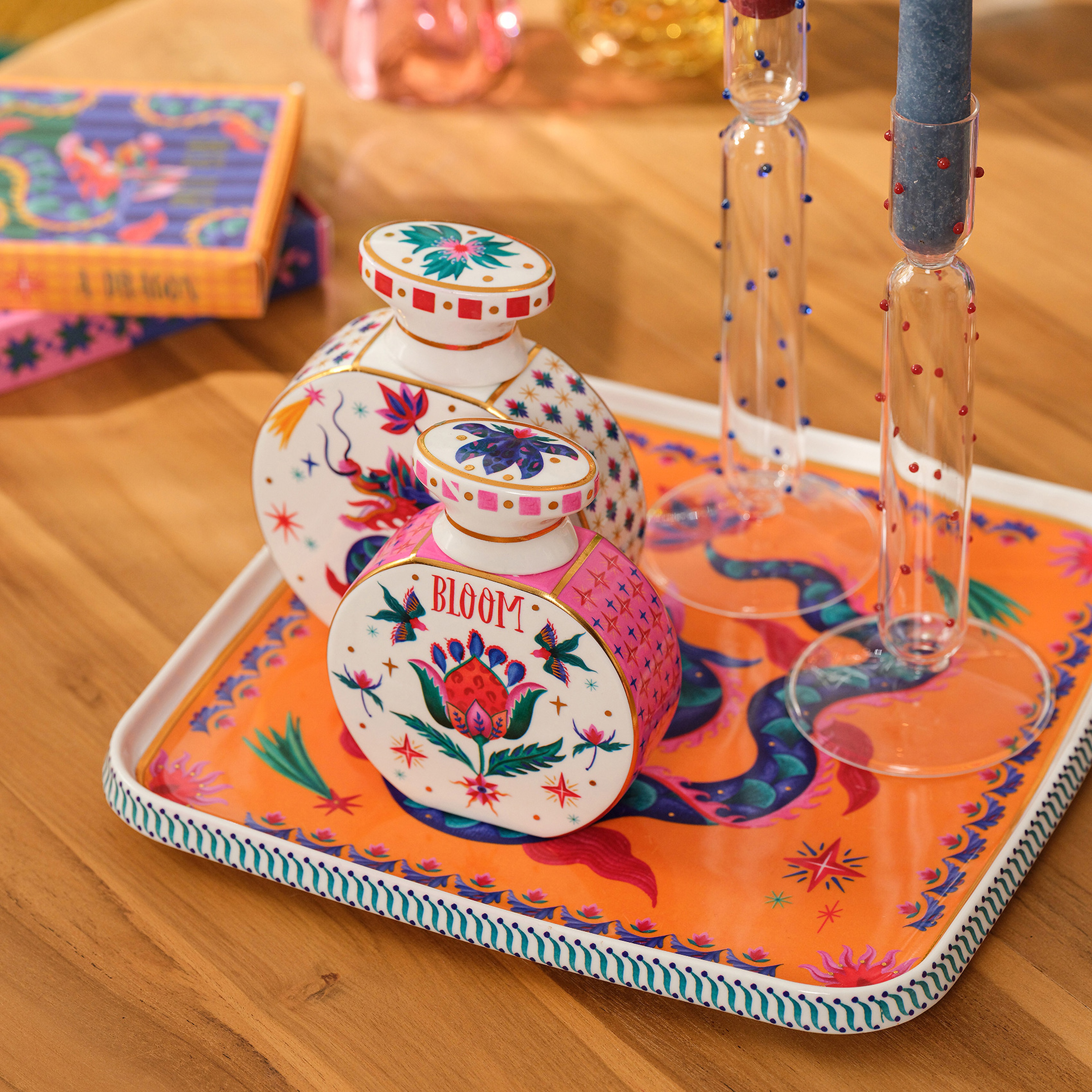 Shekou Porselen Dekoratif Obje 240 Ml Renkli