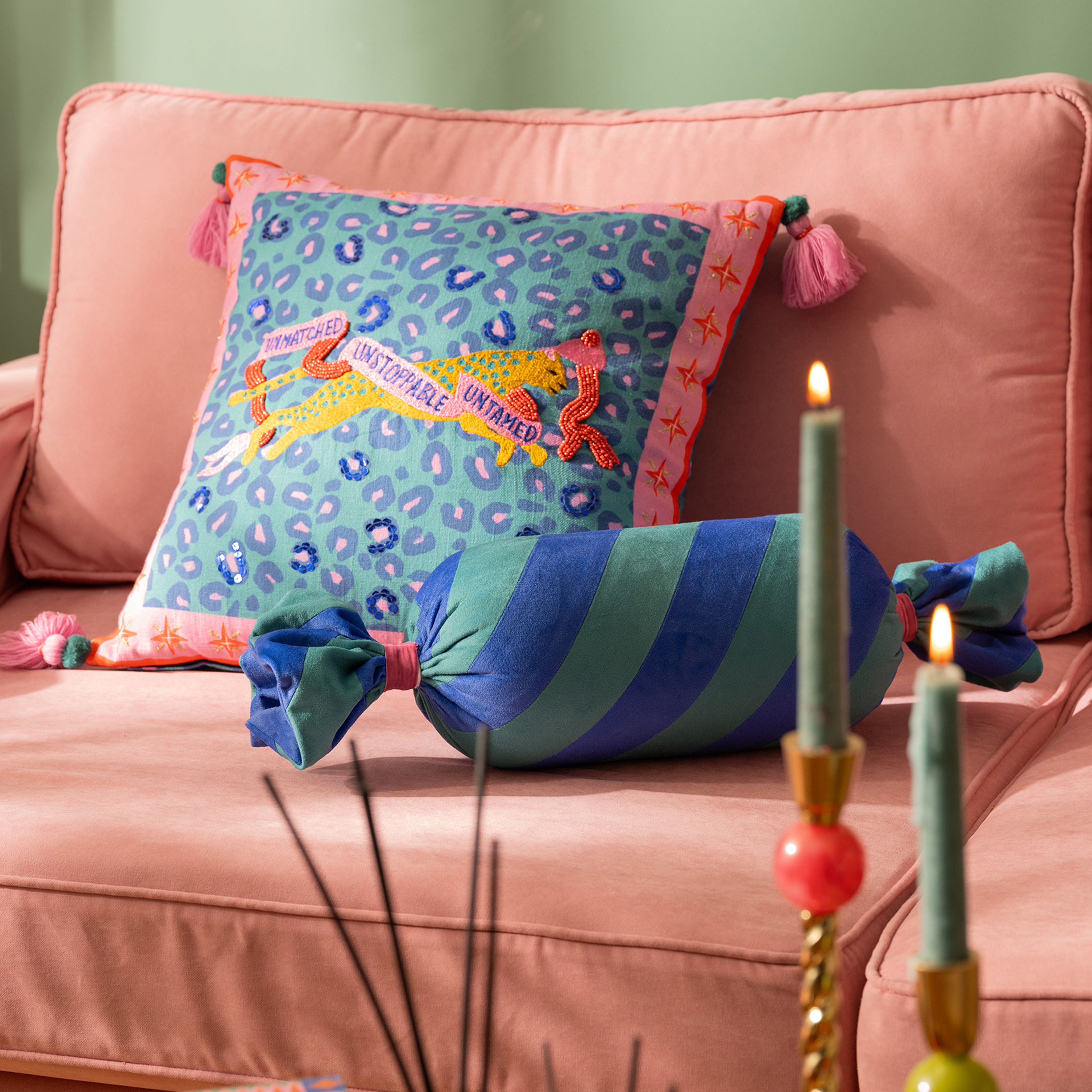 Hansı Verevli Fırfırlı Dolgulu Kırlent 17x60 Cm Mavi - Yeşil