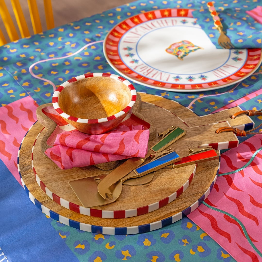 Nohar Mango Ağacı - Reçine Sunum Tahtası 32x25 Cm Kırmızı