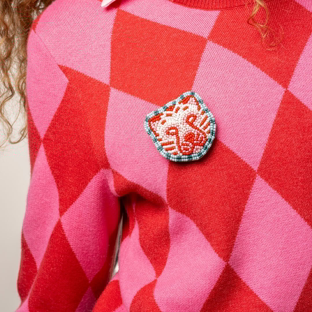 Dadrı Broş 6x5.5 Cm Kırmızı - Yeşil