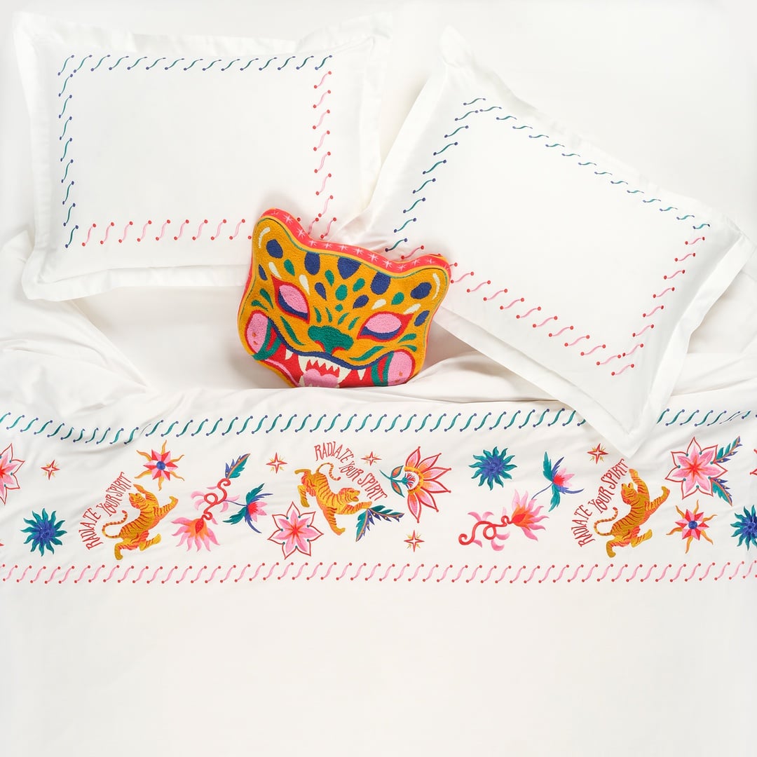 Kadmos 200 Tc Nakışlı Bambu Nevresim Takımı 160x220 Cm Ekru