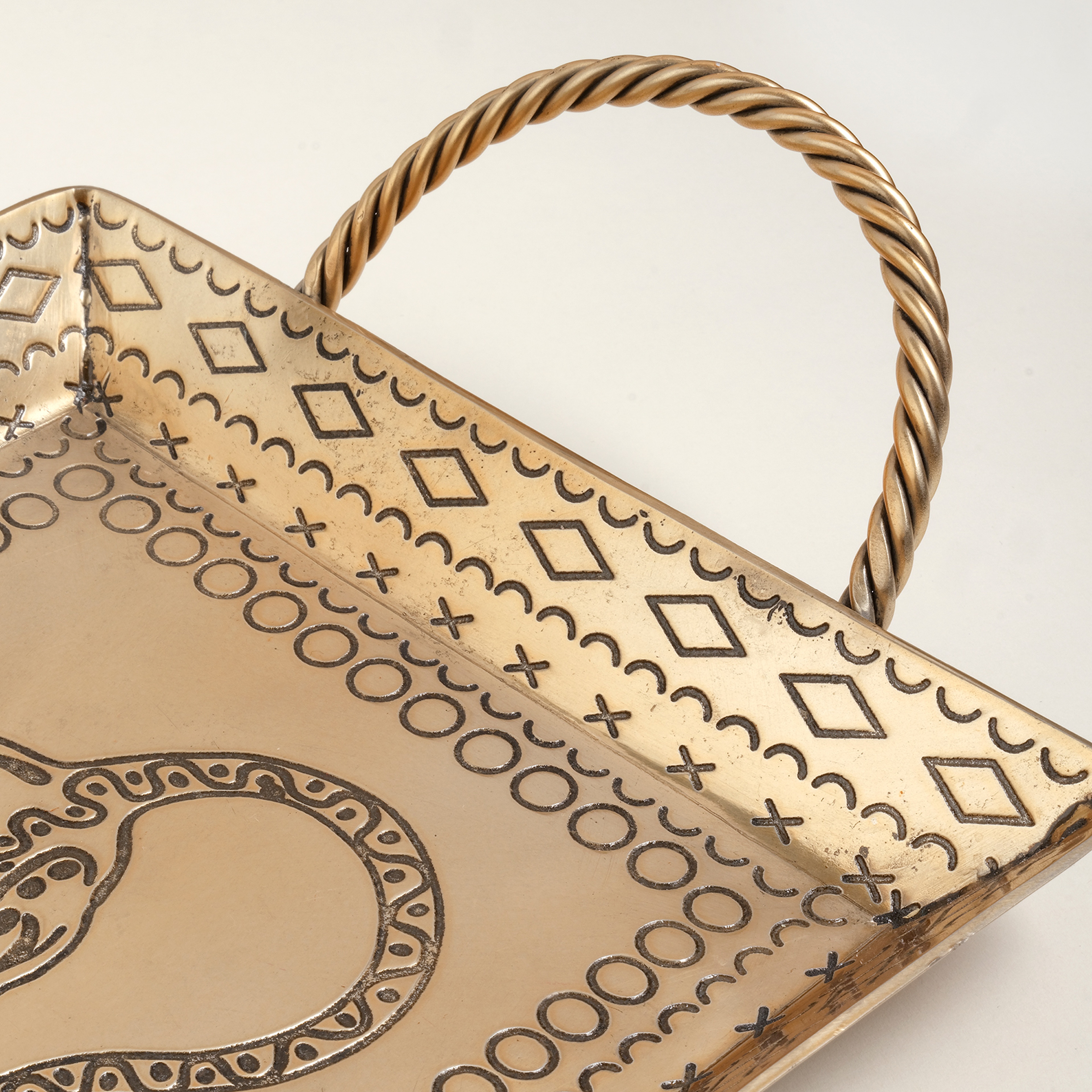 Nanpur Metal Dekoratif Tepsi 41x18x6 Cm Altın