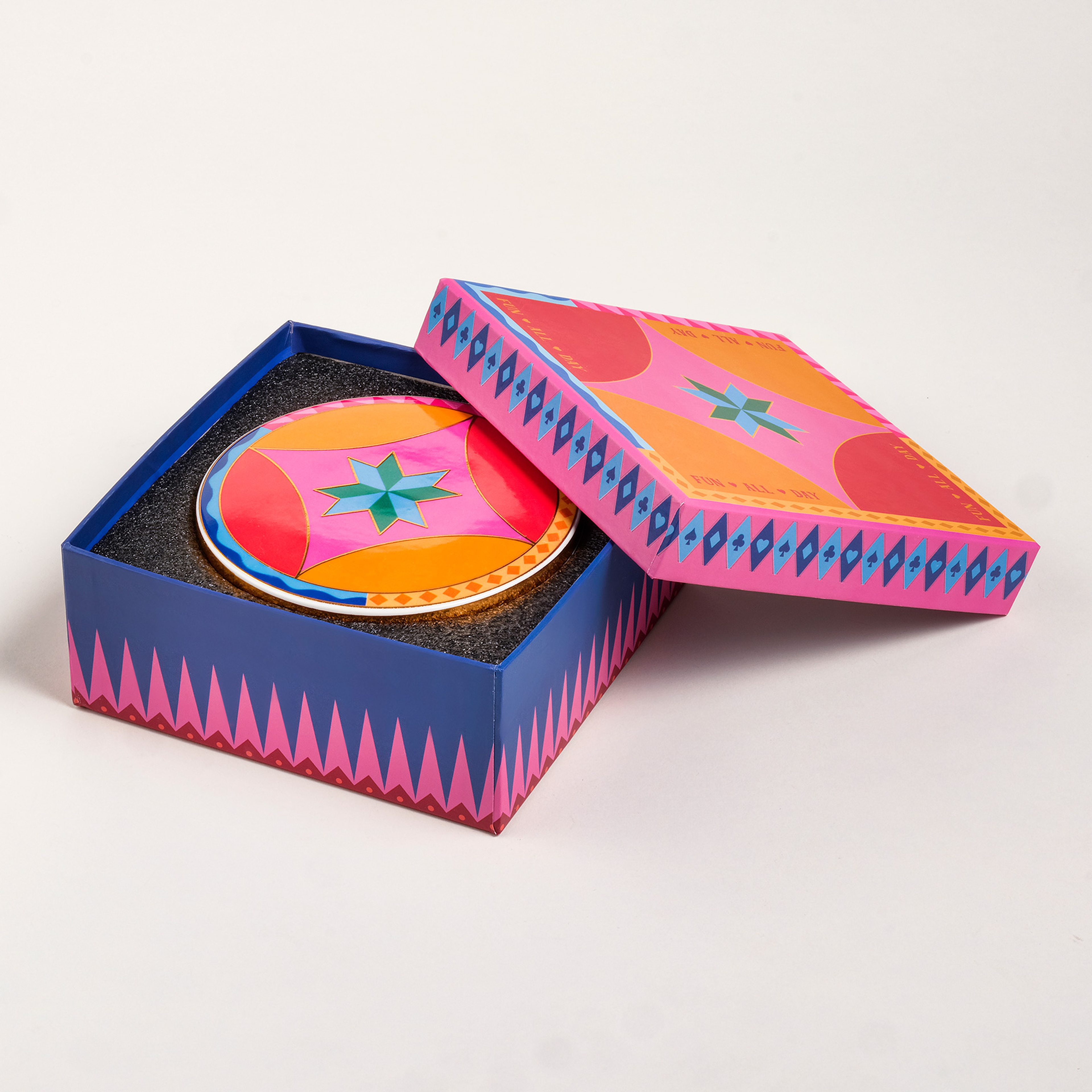 Shekou Porselen Dekoratif Obje 12x12x4 Cm Renkli