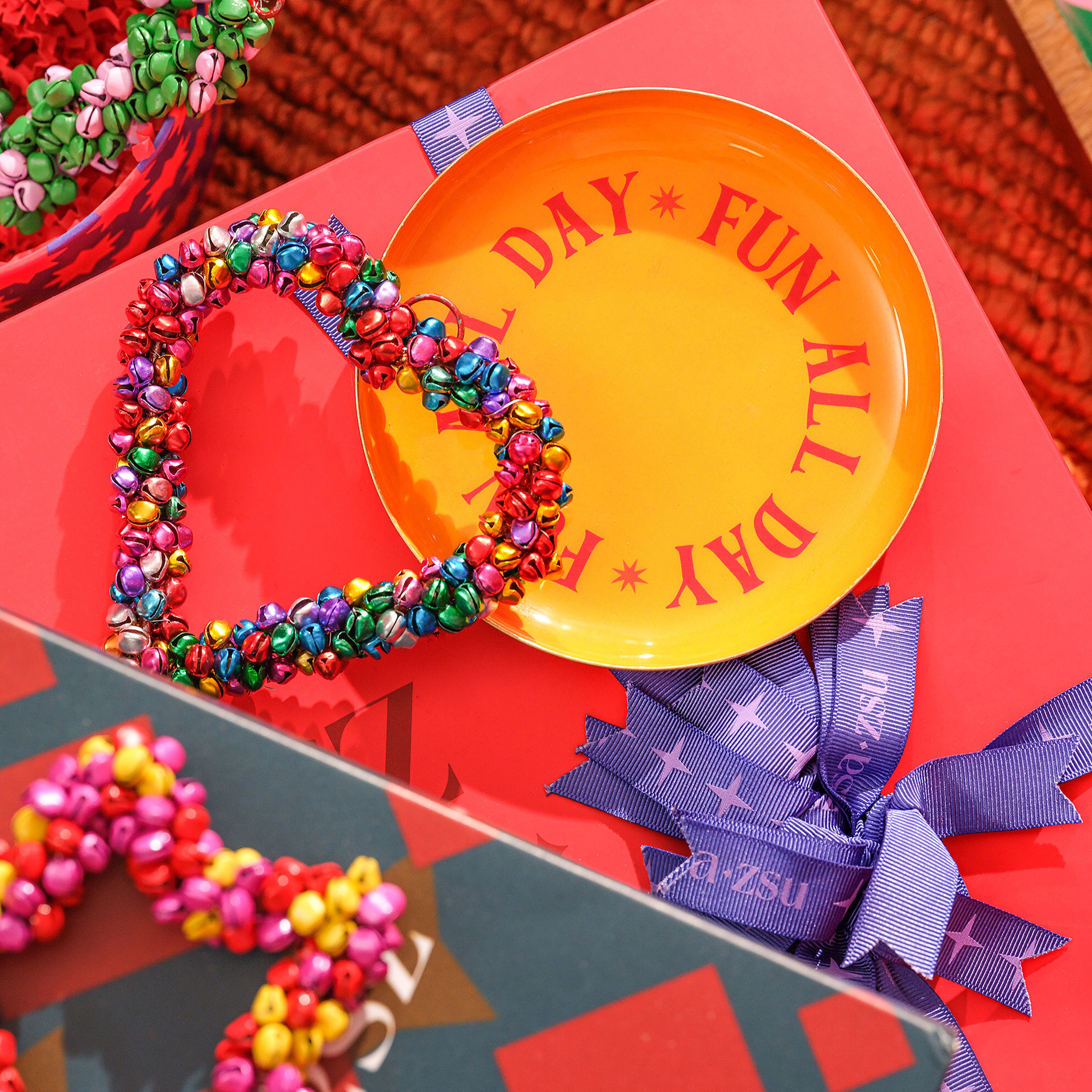 Nanpur Demir Dekoratif Tepsi 14x14x2.54 Cm Sarı