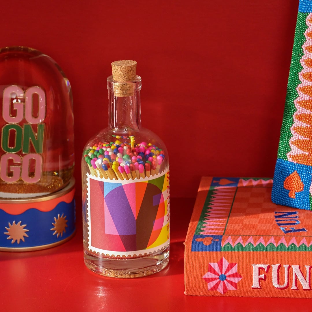 Love Stamp Ahşap Hediyelik Eşya 19x8x8 Cm Renkli