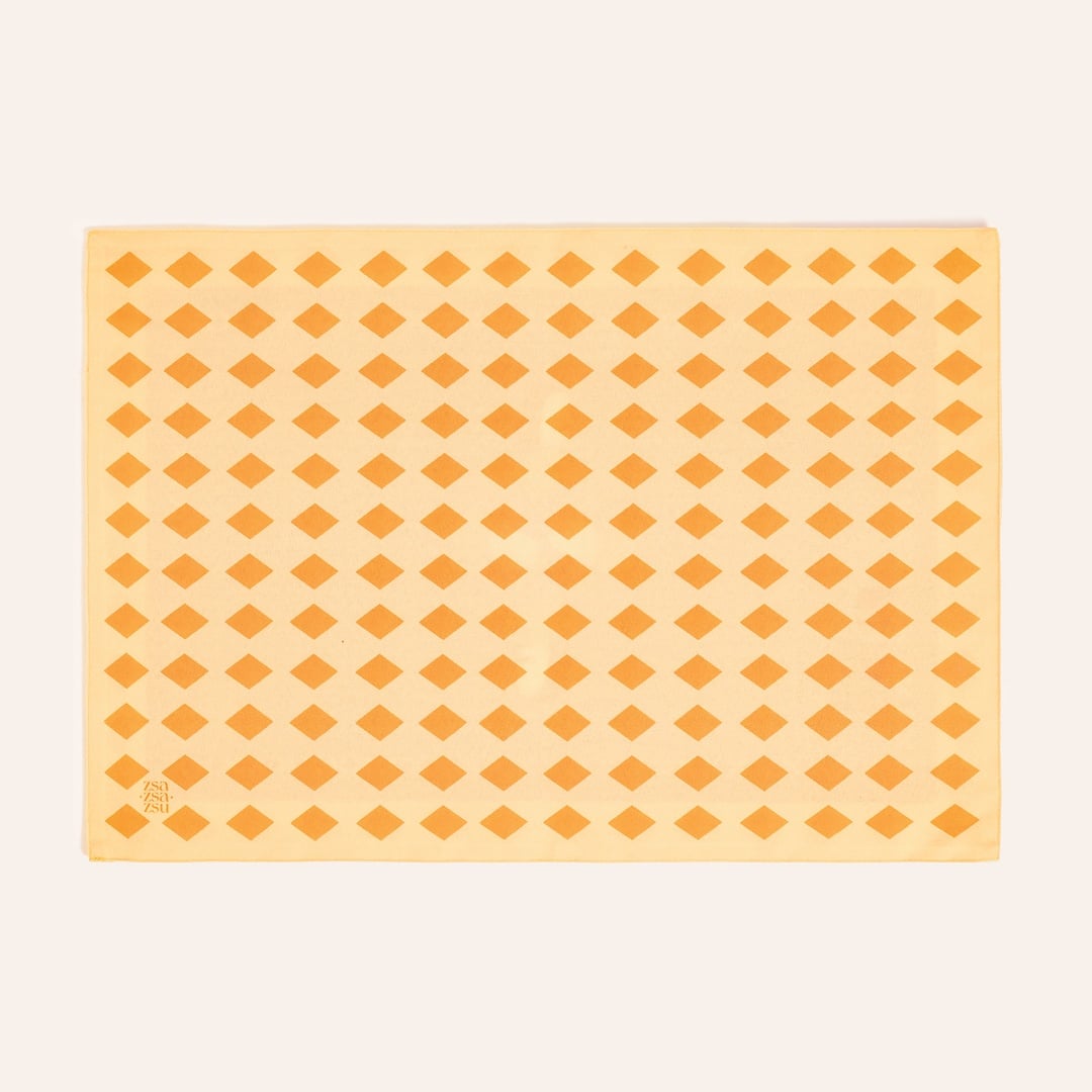 Nilüfer Dijital Baskılı Polyester Amerikan Servis 35x50 Cm Sarı