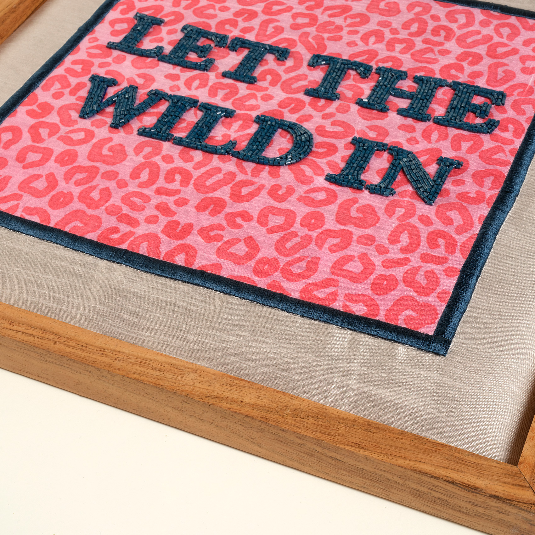 Dadrı El İşi Dekoratif Boncuklu Ağaç Tablo 40x40 Cm Pembe