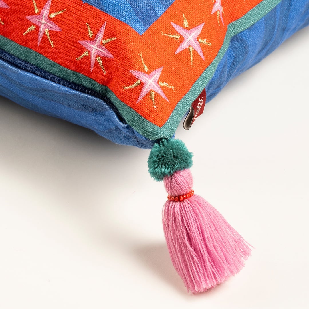 Ghunı Püsküllü Nakışlı Pamuk Dolgulu Kırlent 50x50 Cm Mavi