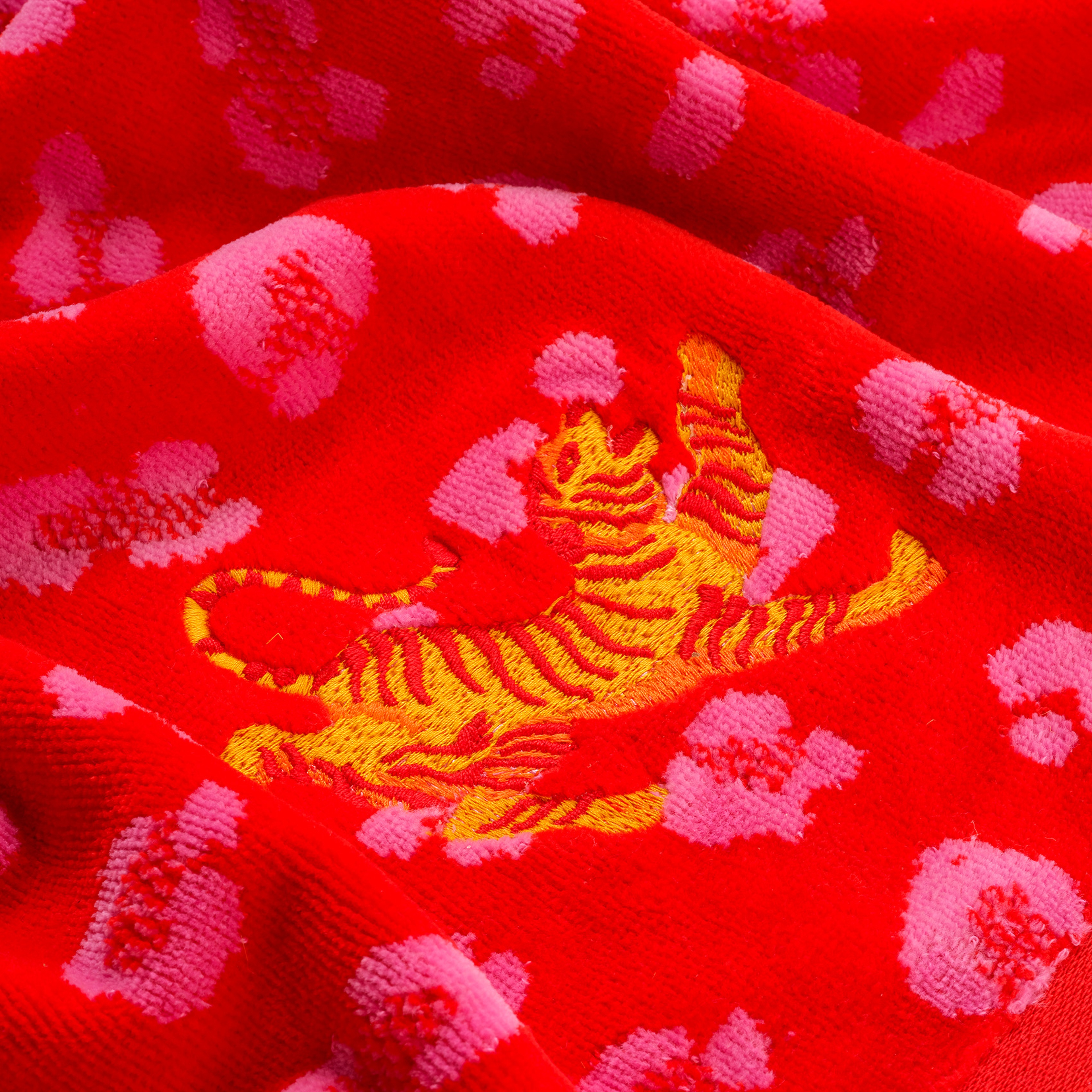 Tabea Nakışlı Kadife Pamuk El Havlusu 30x50 Cm Pembe - Kırmızı