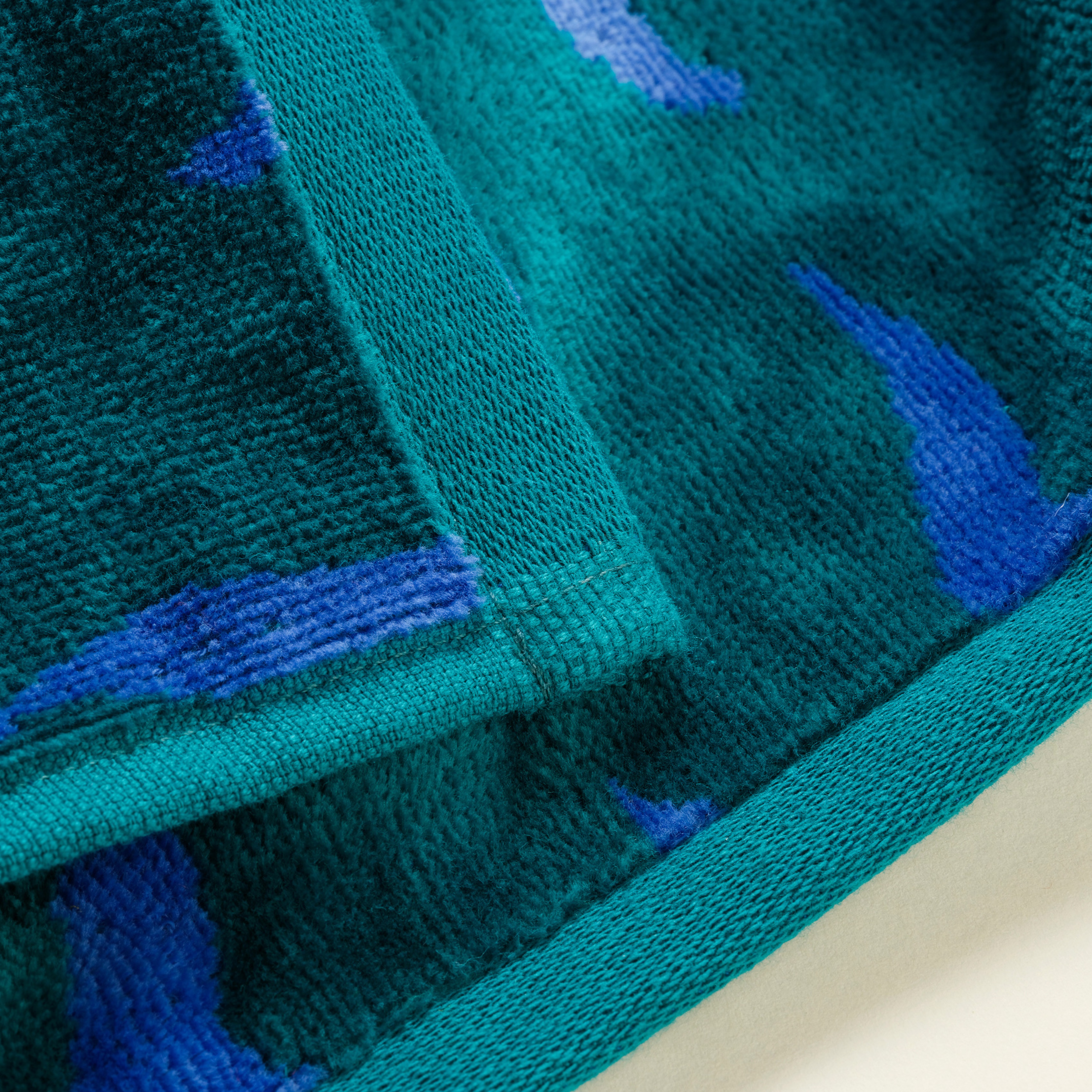 Tabea Nakışlı Kadife Pamuk El Havlusu 30x50 Cm Yeşil - Mavi