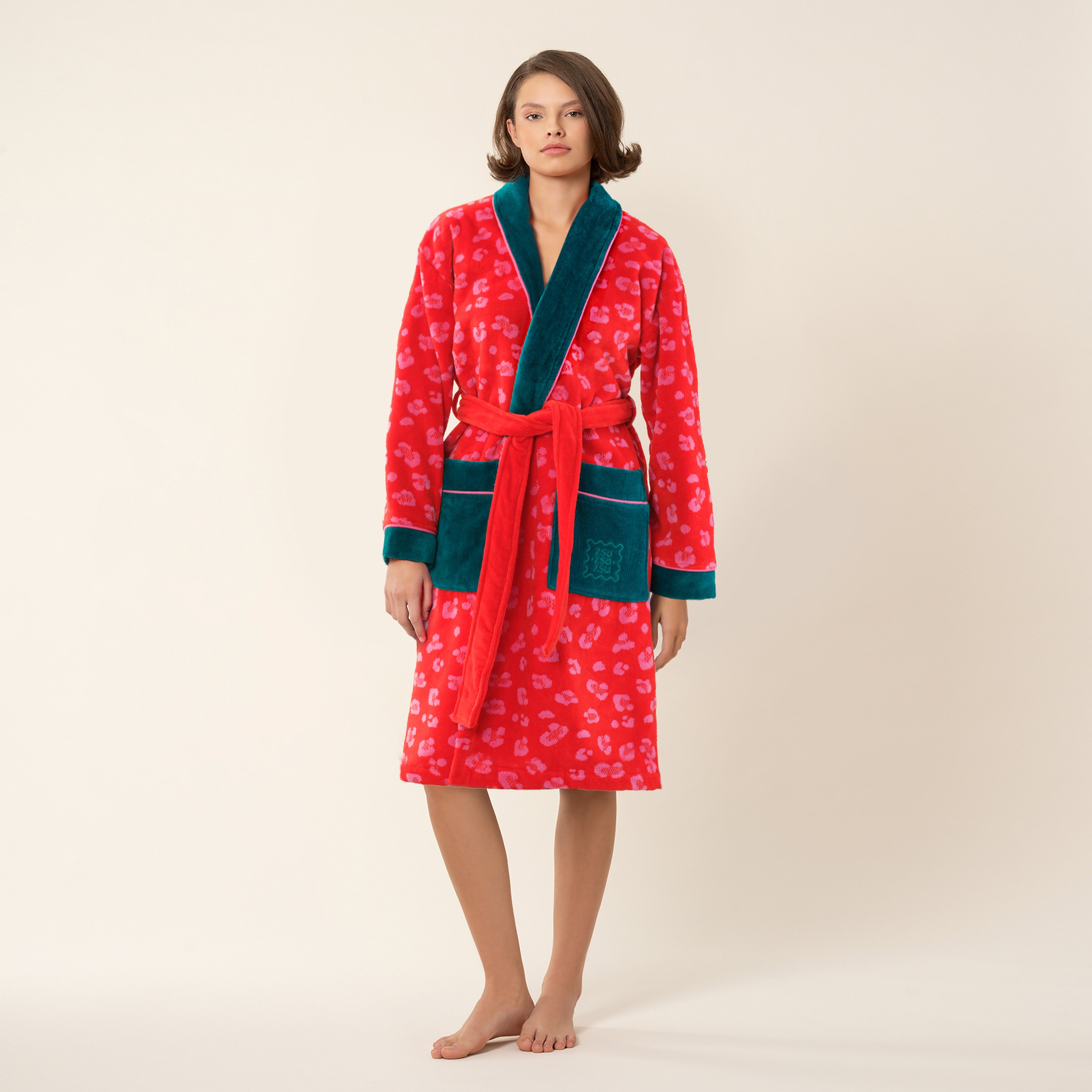 Tabea Desenli Nakışlı Pamuk Bornoz - Pembe - Kırmızı
