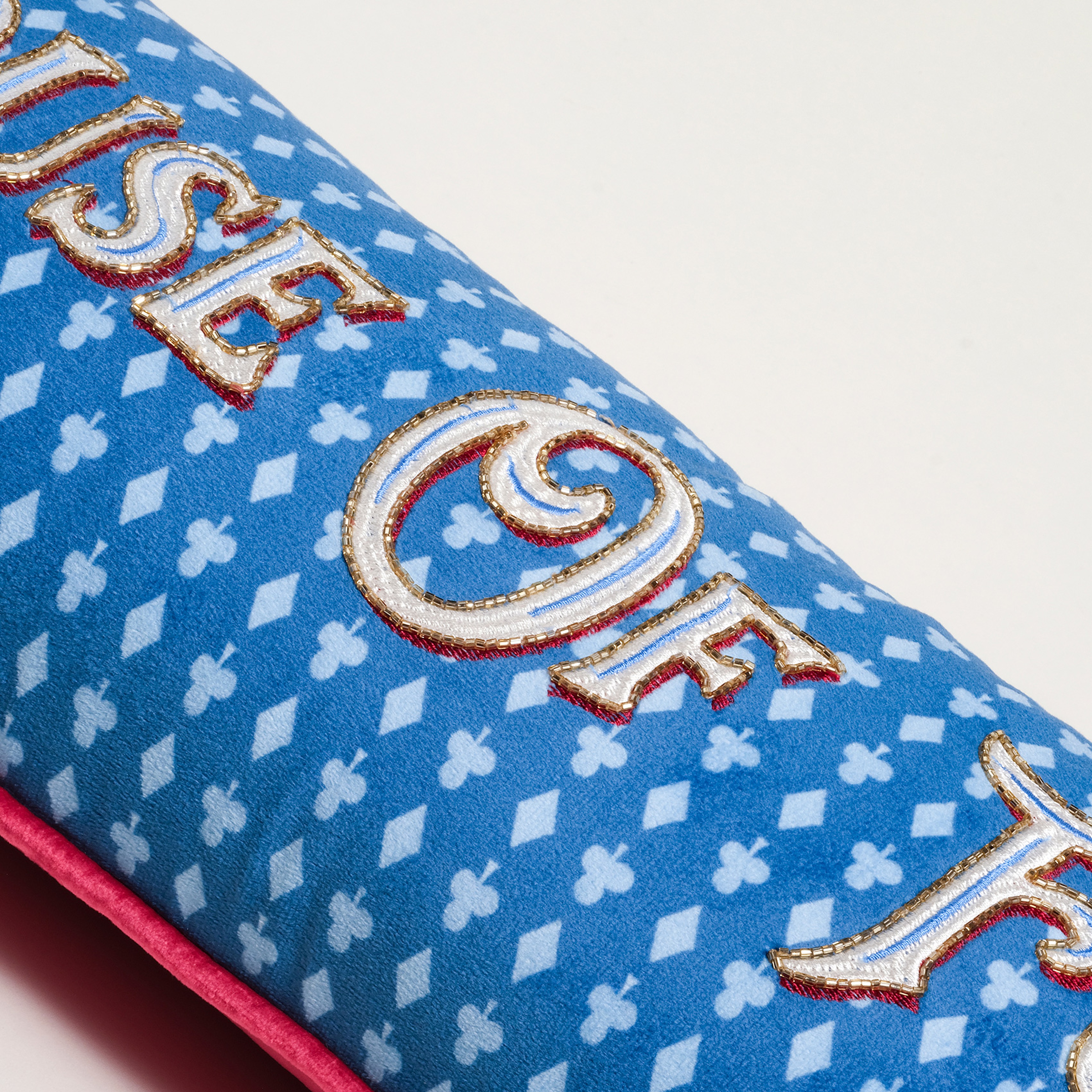 Hansı Dijital Baskılı Nakışlı Dolgulu Kırlent 20x55 Cm Mavi