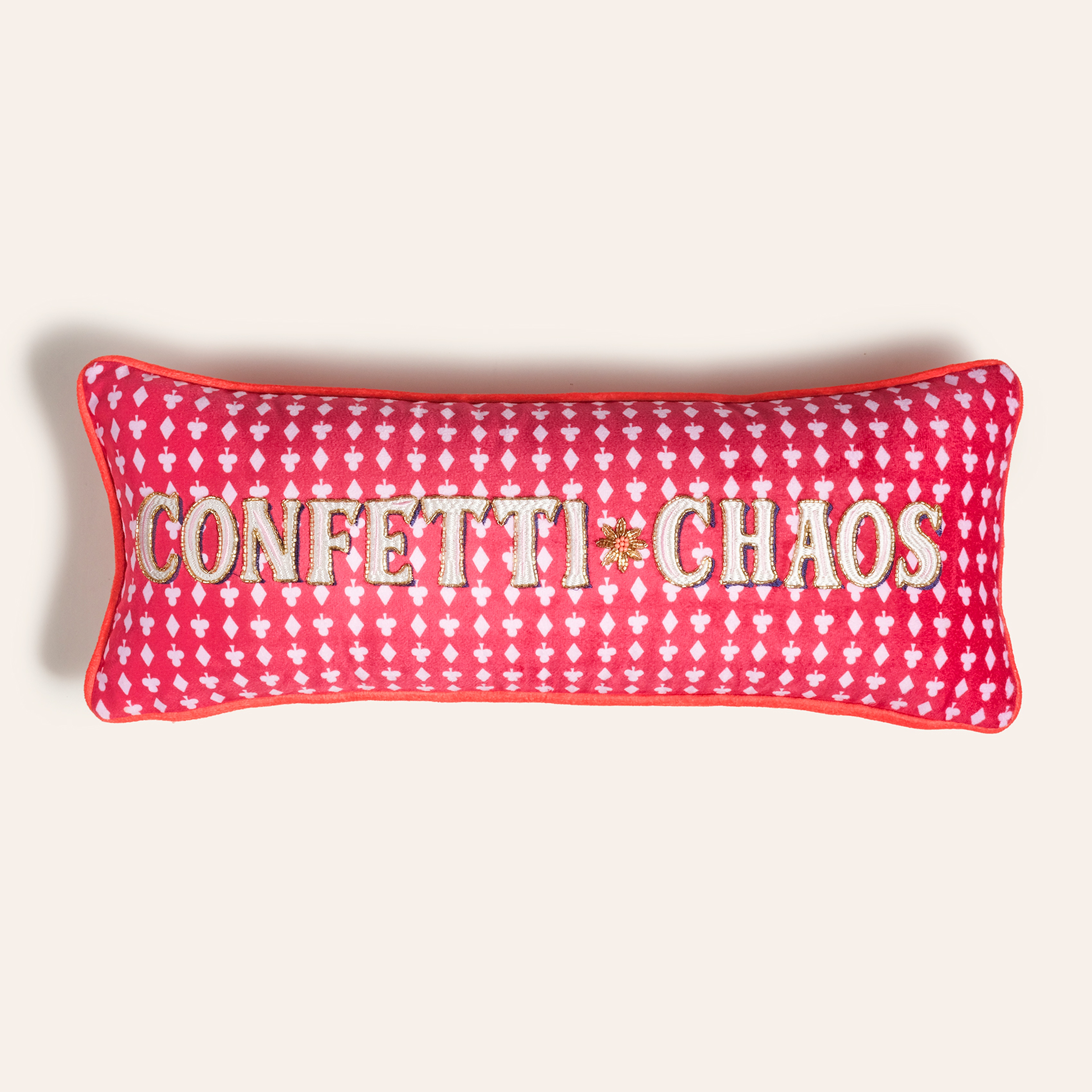 Hansı Dijital Baskılı Nakışlı Dolgulu Kırlent 20x55 Cm Kırmızı