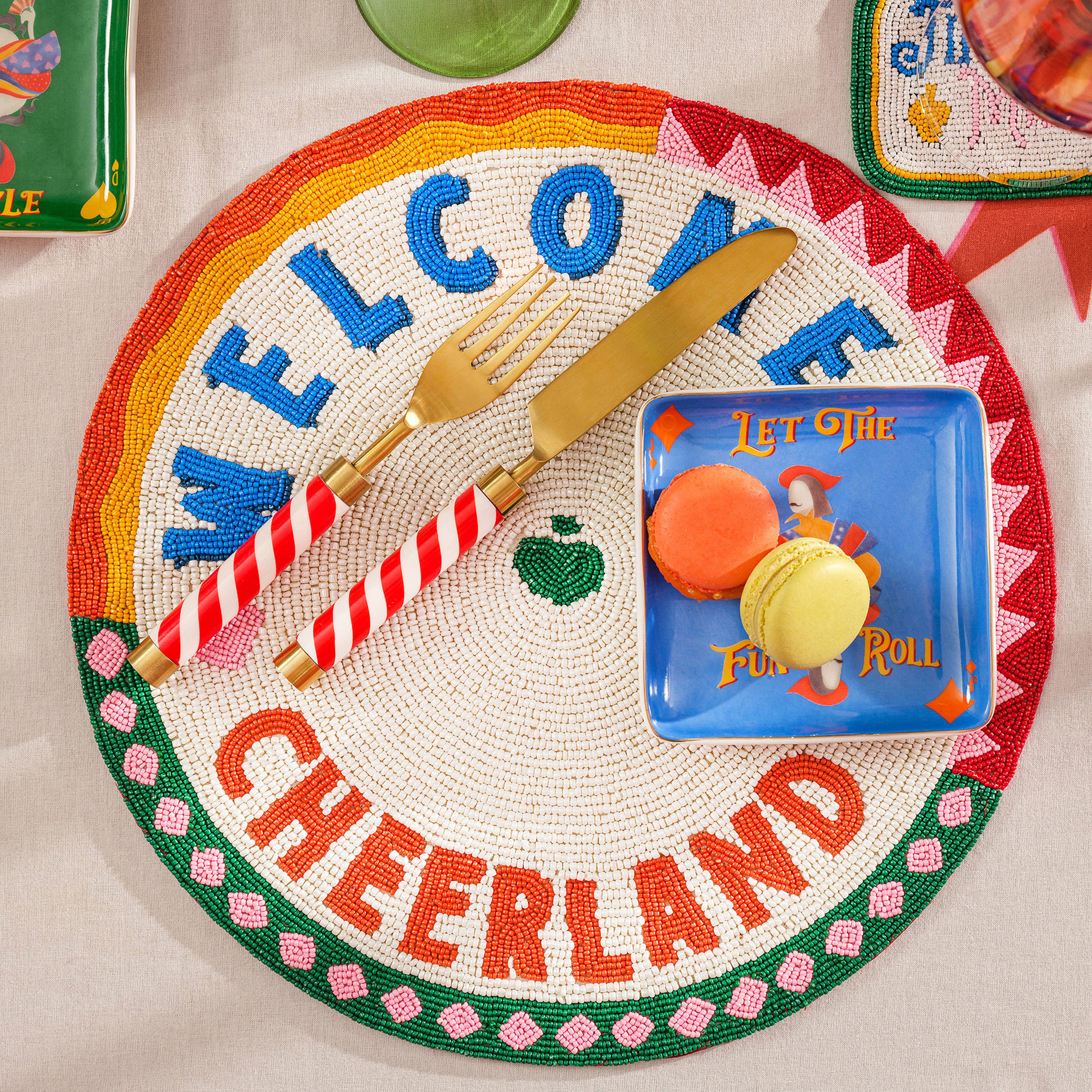 Dadrı Cam - Polyester Amerikan Servis 35 Cm Beyaz