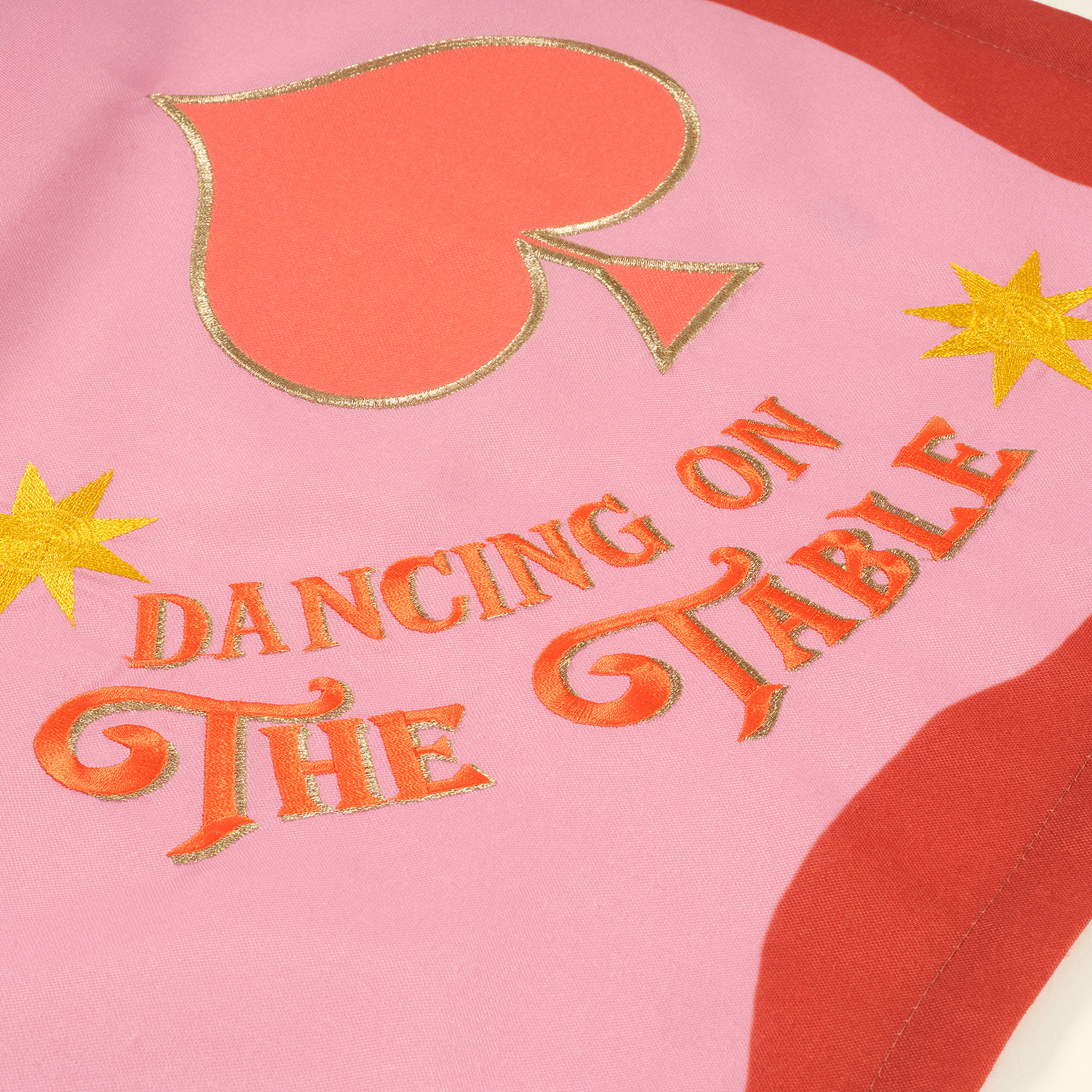 Nilüfer Dijital Baskılı Nakışlı Polyester Runner 50x180 Cm Pembe