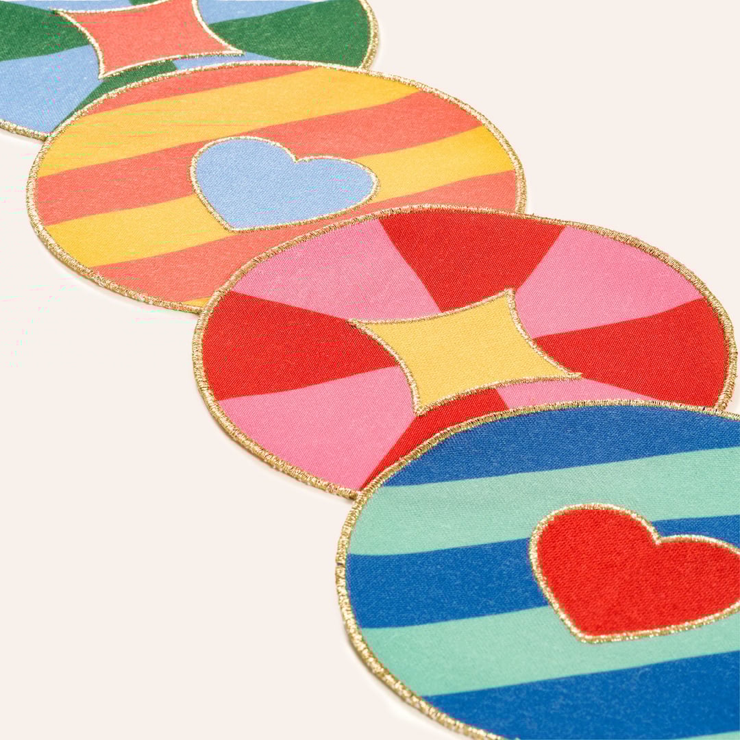 Nilüfer Dijital Baskılı Nakışlı Polyester Bardak Altlığı 13 Cm Renkli