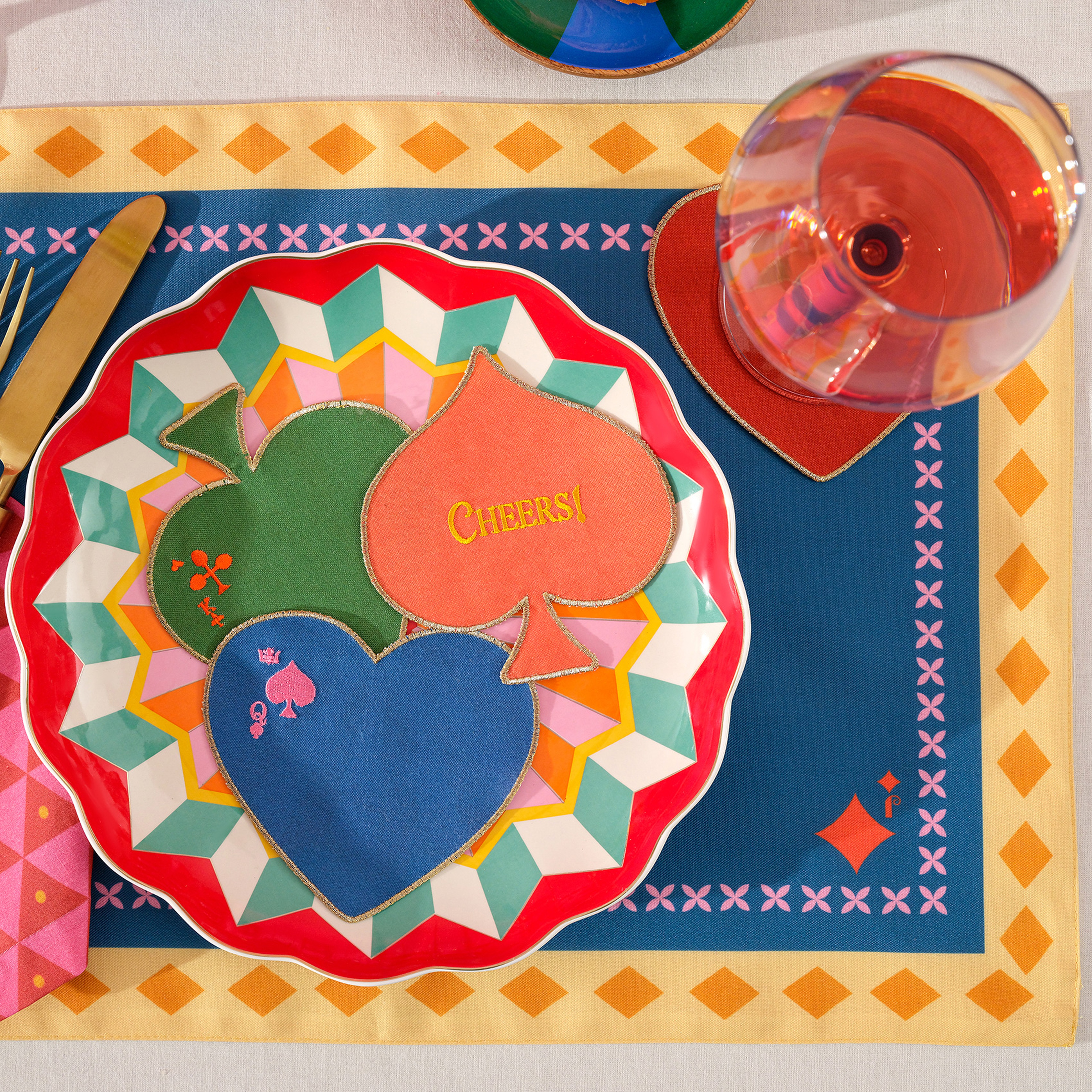 Nilüfer Dijital Baskılı Nakışlı Polyester Bardak Altlığı 13x13 Cm Renkli