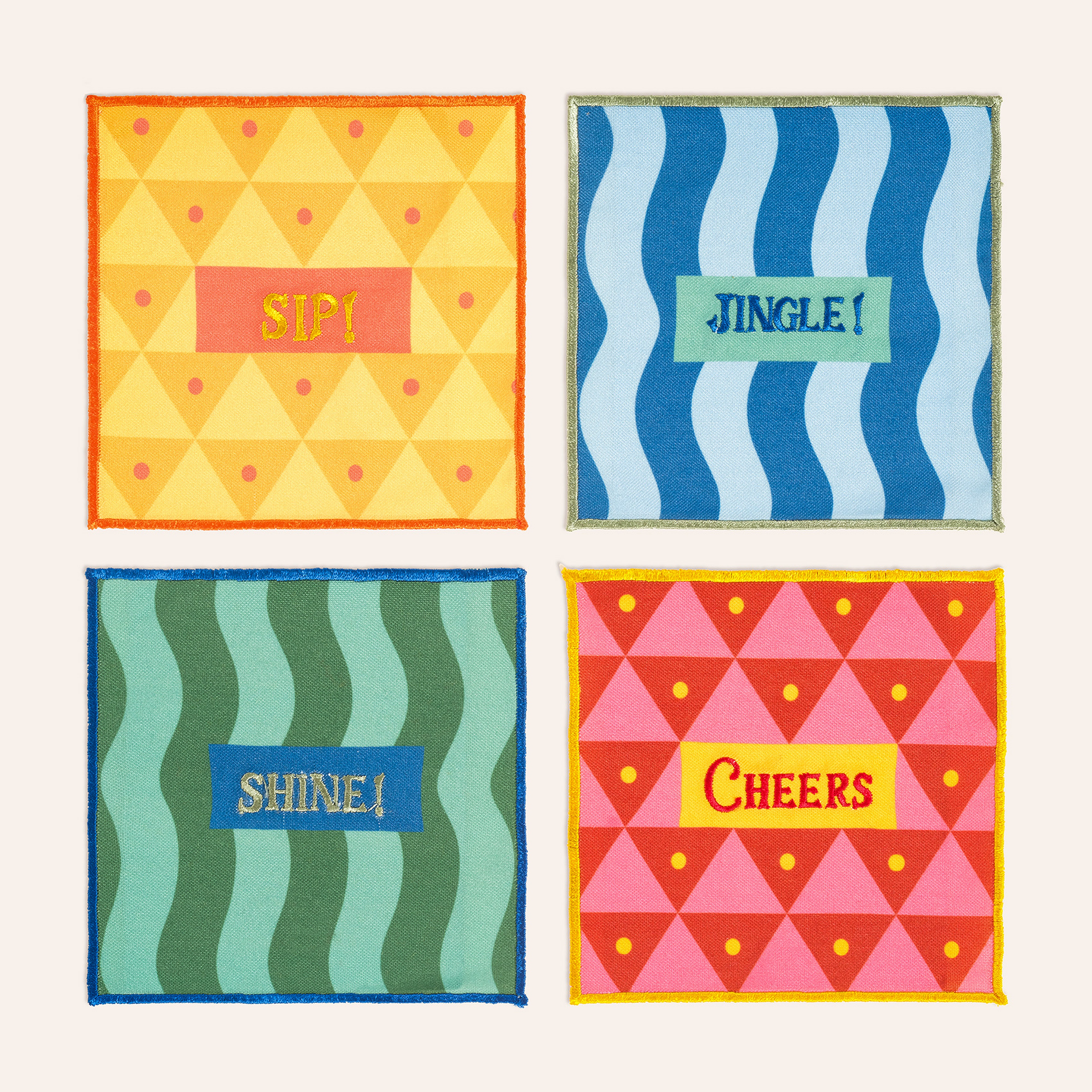 Nilüfer Dijital Baskılı Nakışlı Polyester Bardak Altlığı 13x13 Cm Renkli