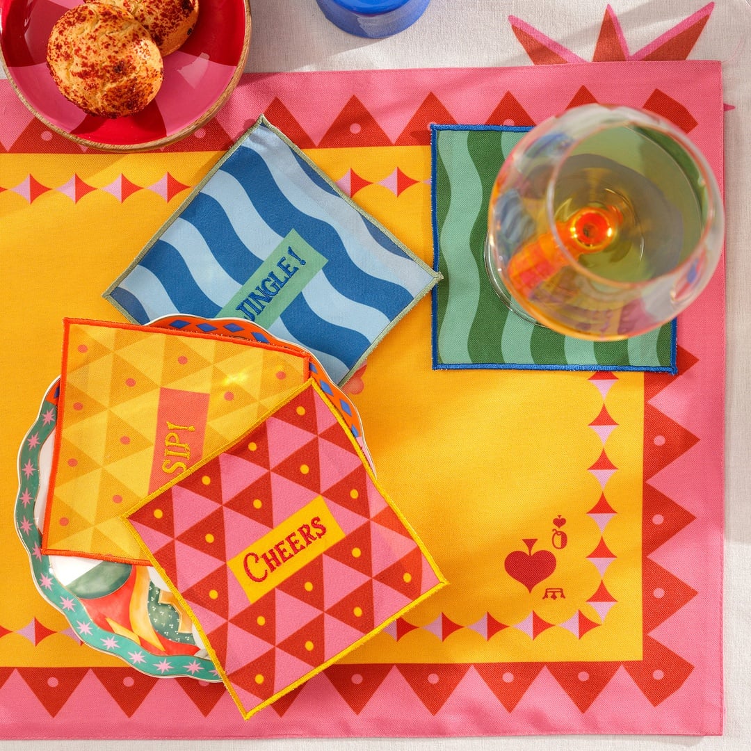 Nilüfer Dijital Baskılı Nakışlı Polyester Bardak Altlığı 13x13 Cm Renkli