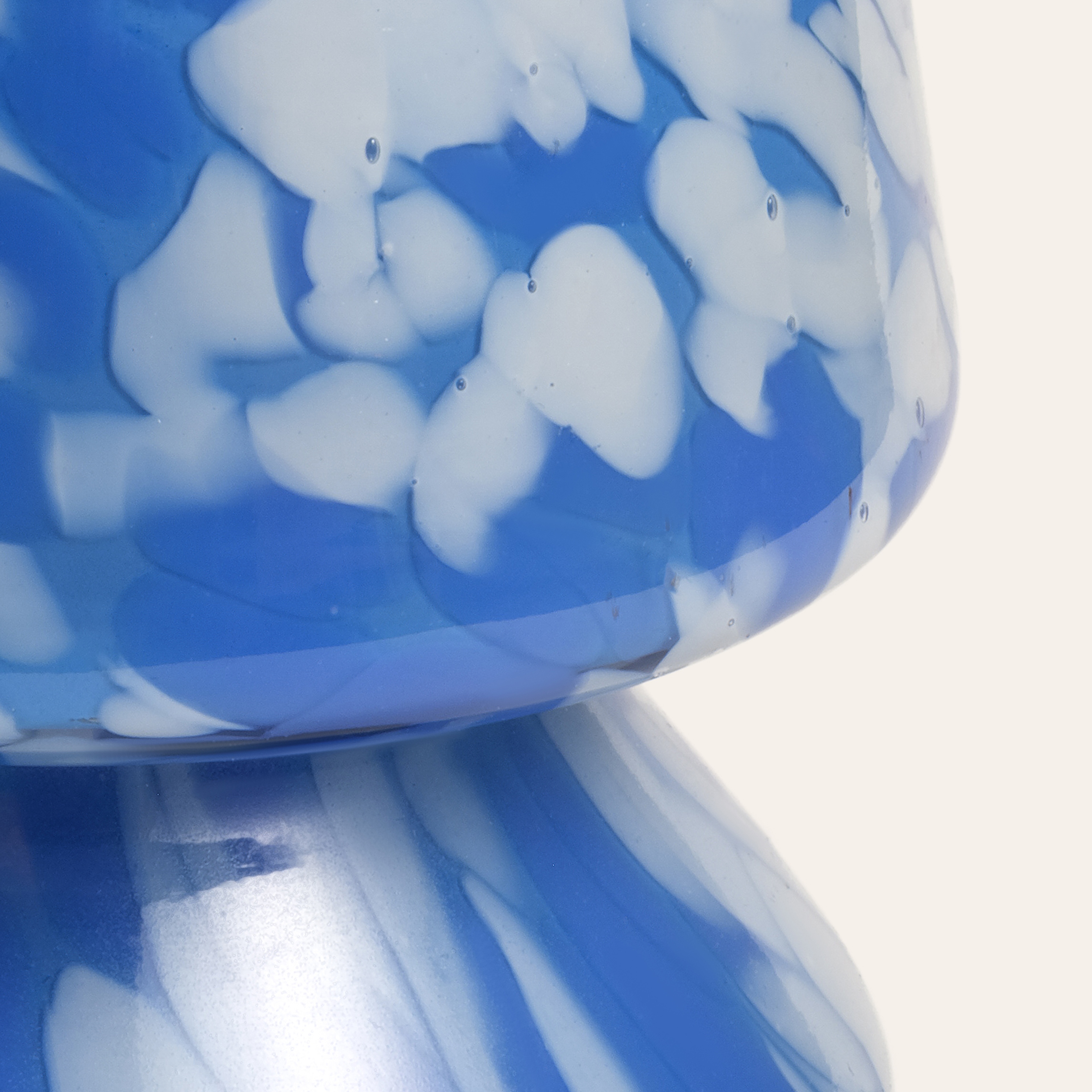 Aravalı Cam Mumluk 14x14x18 Cm Mavi - Beyaz