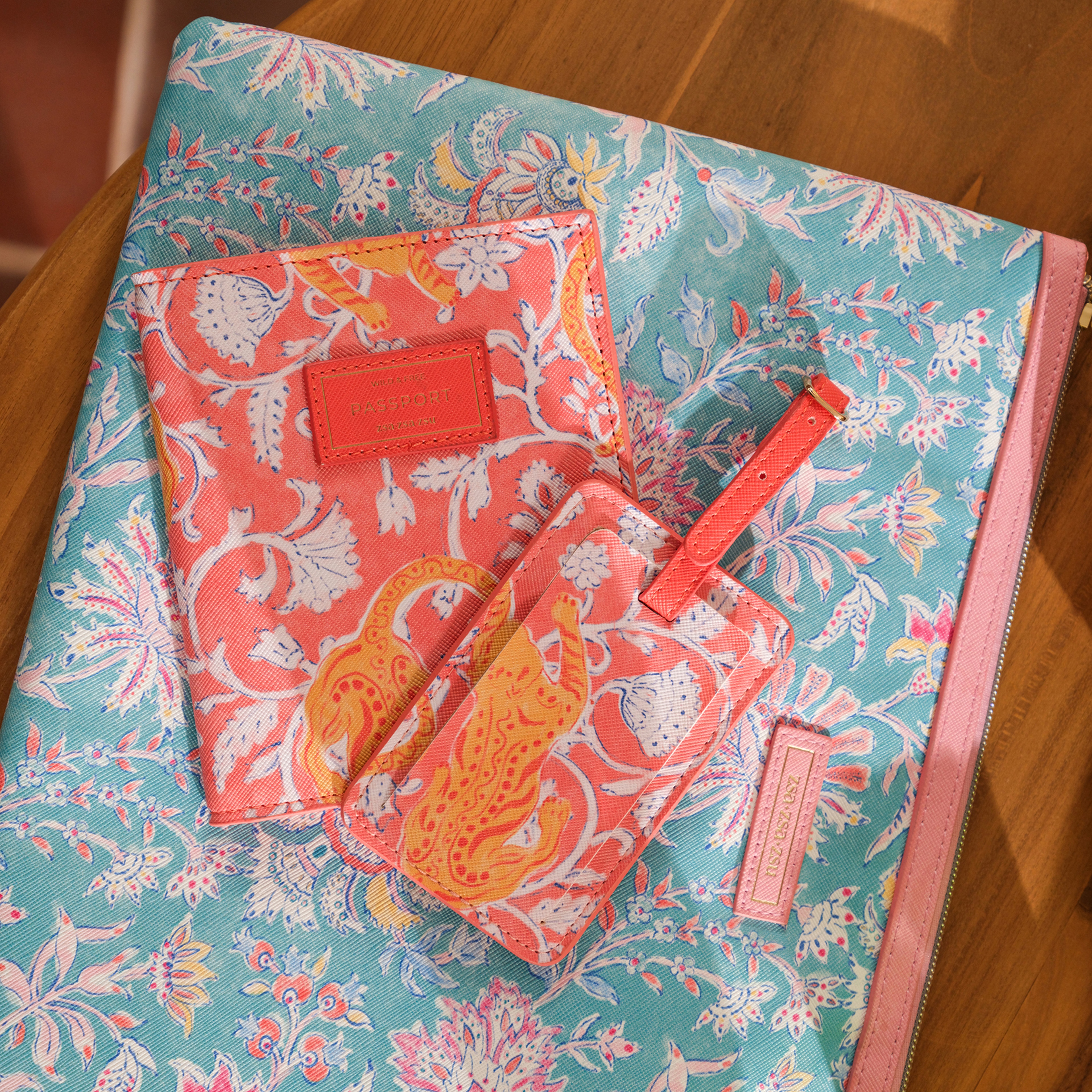 Meılın Pvc Seyahat Seti 21x16.5x2.5 Cm Turuncu