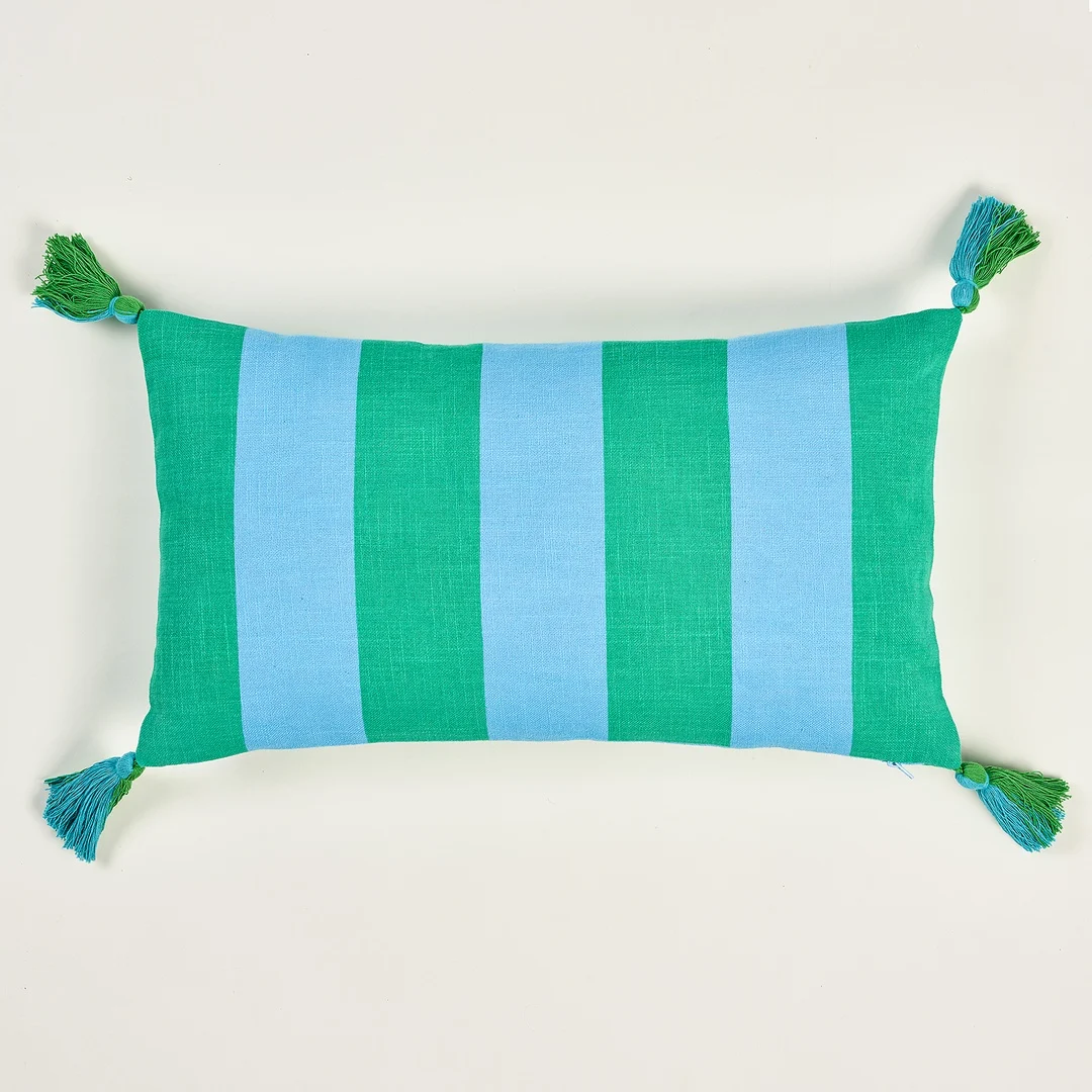 Hansı Dijital Baskılı Püsküllü Nakışlı Pamuk Dolgulu Kırlent 30x55 Cm Yeşil - Mavi