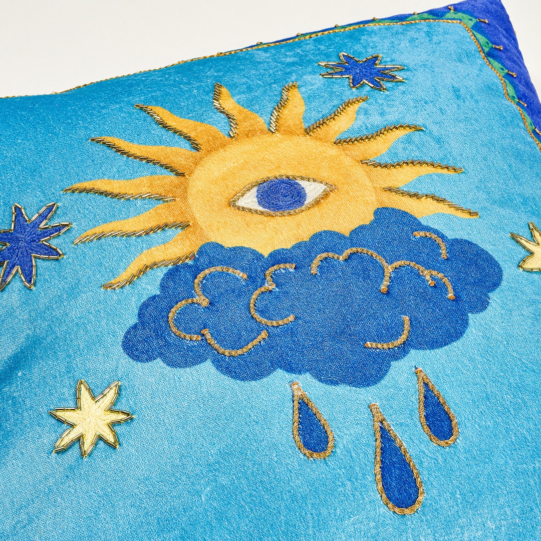 Ghunı Püsküllü Nakışlı Viskon Dolgulu Kırlent 50x50 Cm Mavi