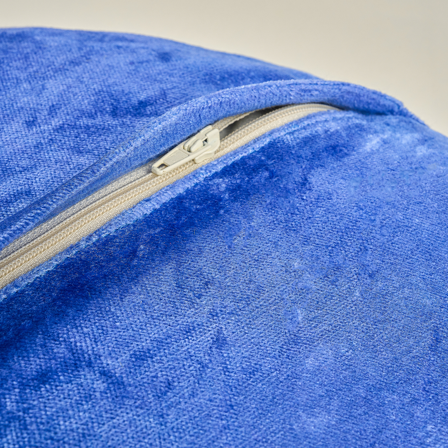 Ghunı Nakışlı Viskon Dolgulu Kırlent 40 Cm Yeşil