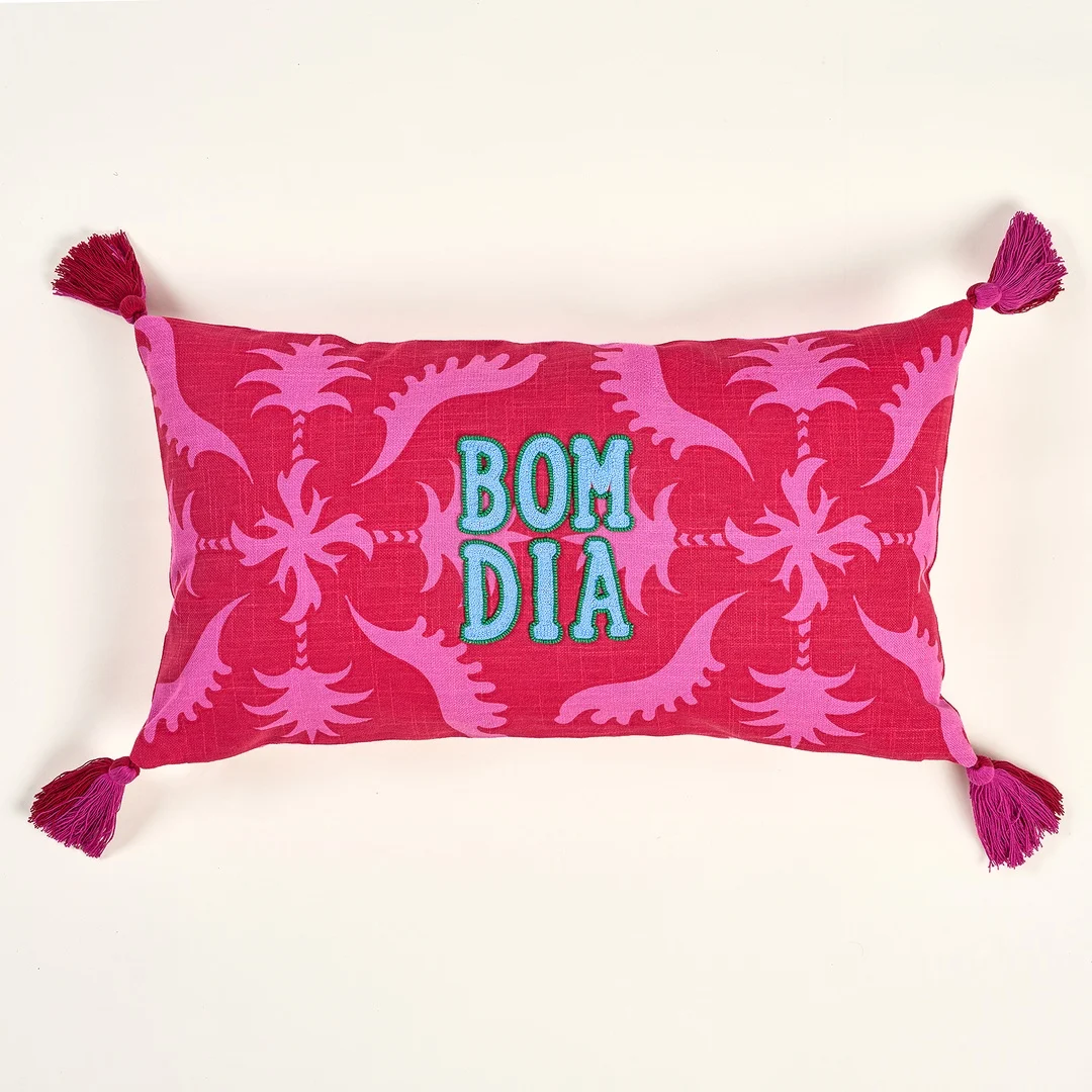 Hansı Dijital Baskılı Püsküllü Nakışlı Pamuk Dolgulu Kırlent 30x55 Cm Kırmızı - Pembe