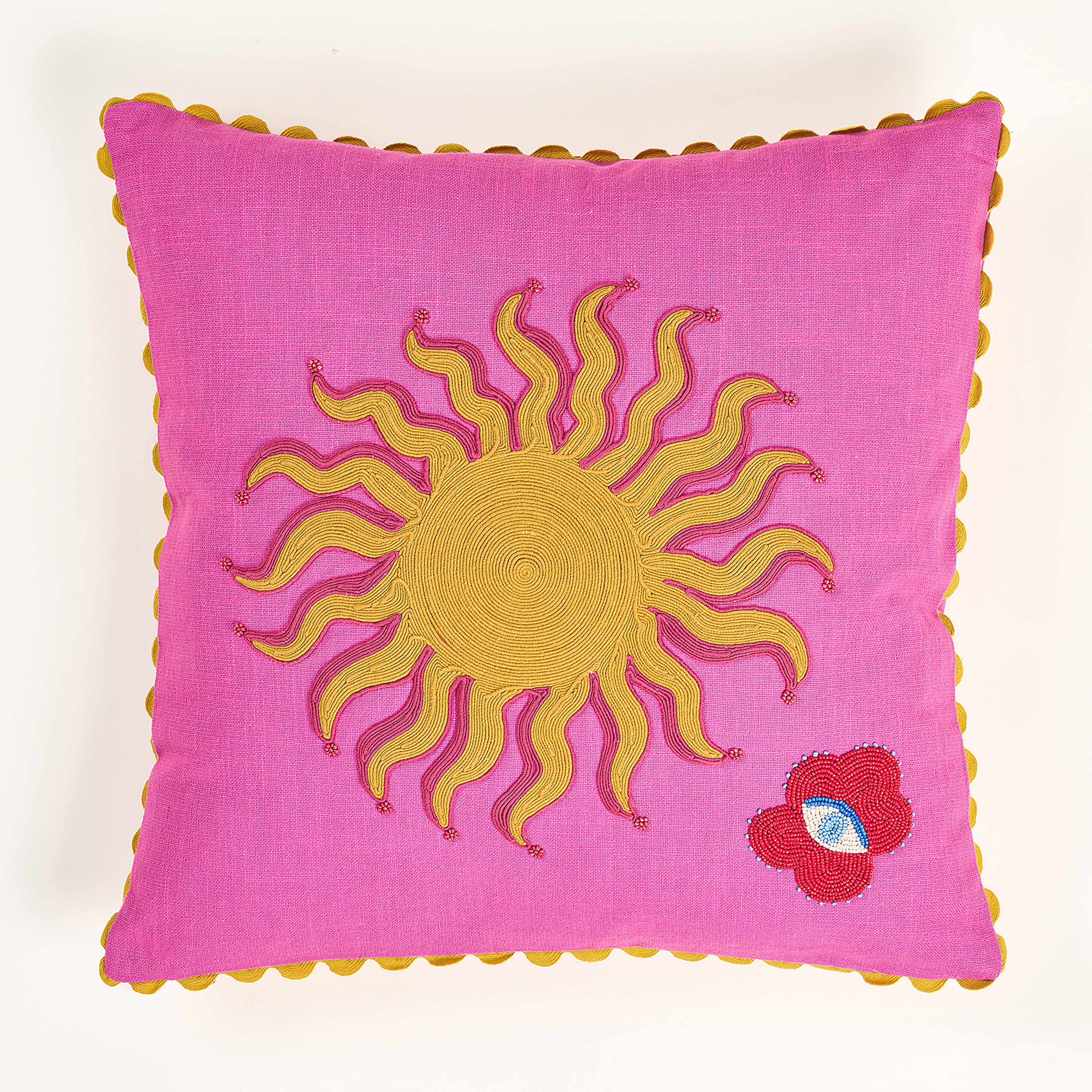 Hansı Dijital Baskılı Nakışlı Pamuk Dolgulu Kırlent 50x50 Cm Kırmızı - Pembe