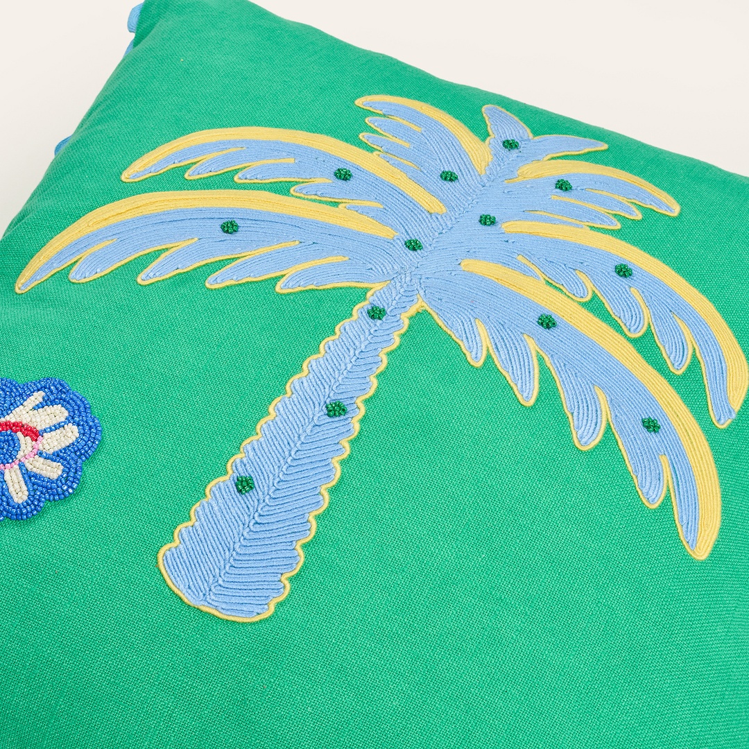 Hansı Dijital Baskılı Nakışlı Pamuk Dolgulu Kırlent 50x50 Cm Yeşil