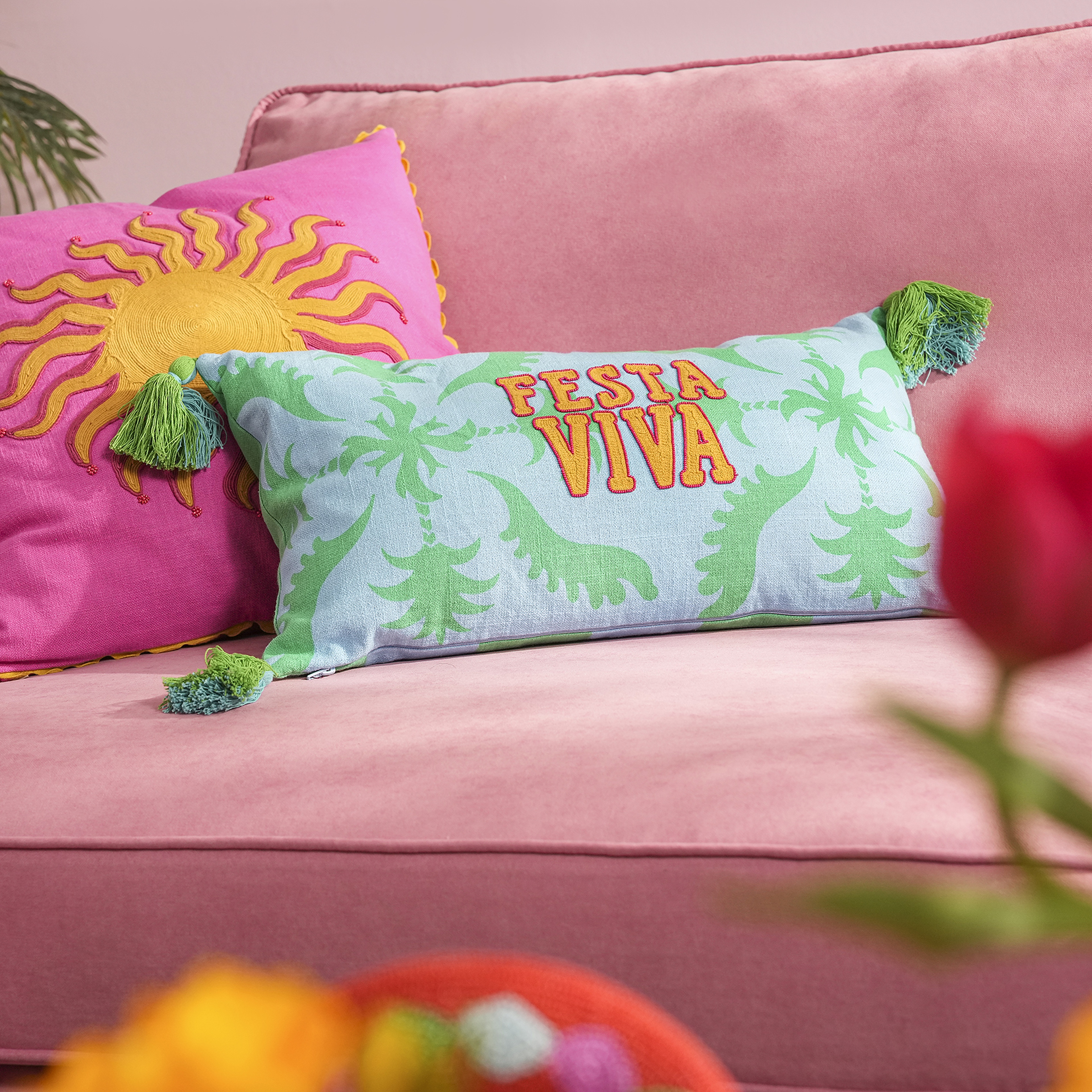 Hansı Dijital Baskılı Püsküllü Nakışlı Pamuk Dolgulu Kırlent 30x55 Cm Yeşil - Mavi