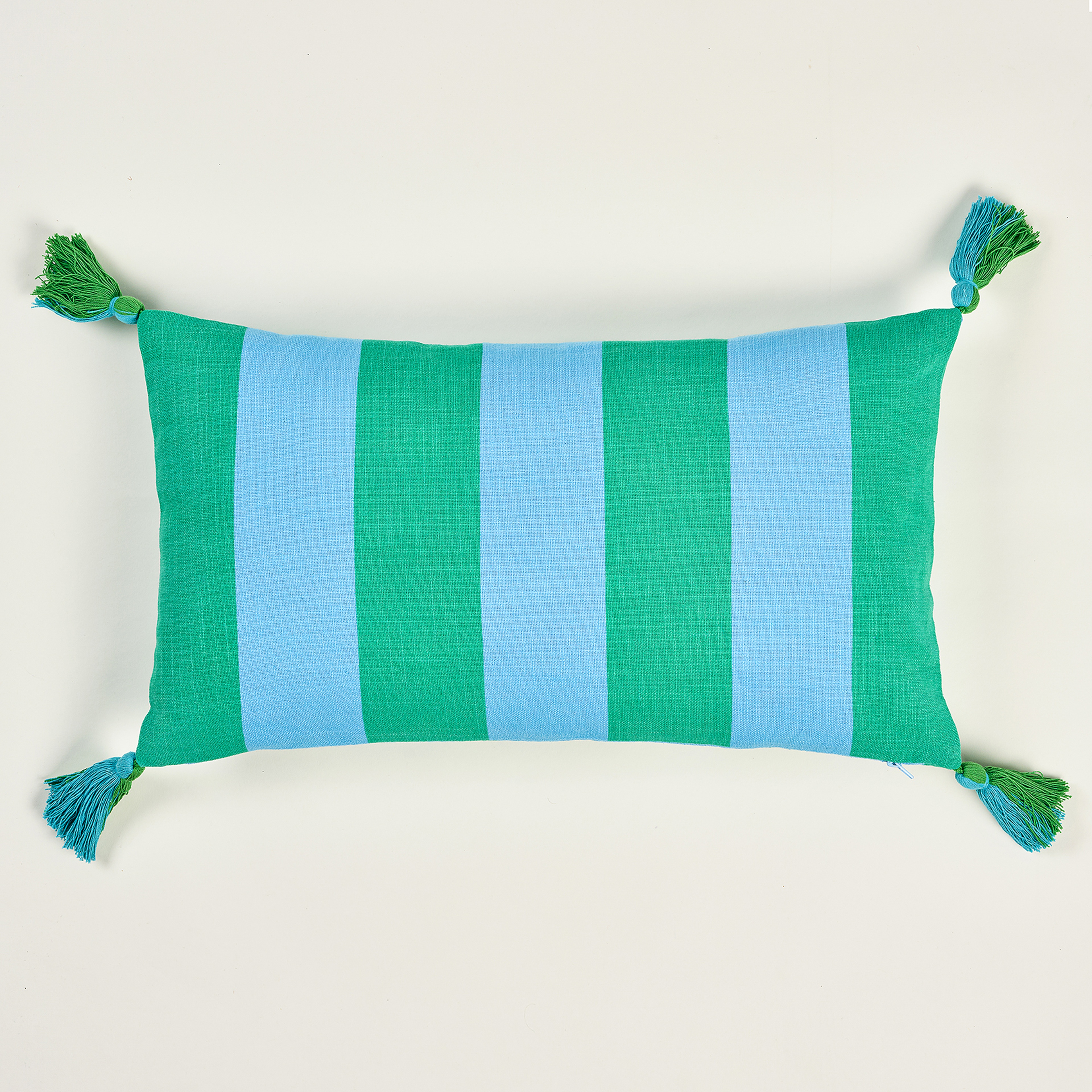 Hansı Dijital Baskılı Püsküllü Nakışlı Pamuk Dolgulu Kırlent 30x55 Cm Yeşil - Mavi