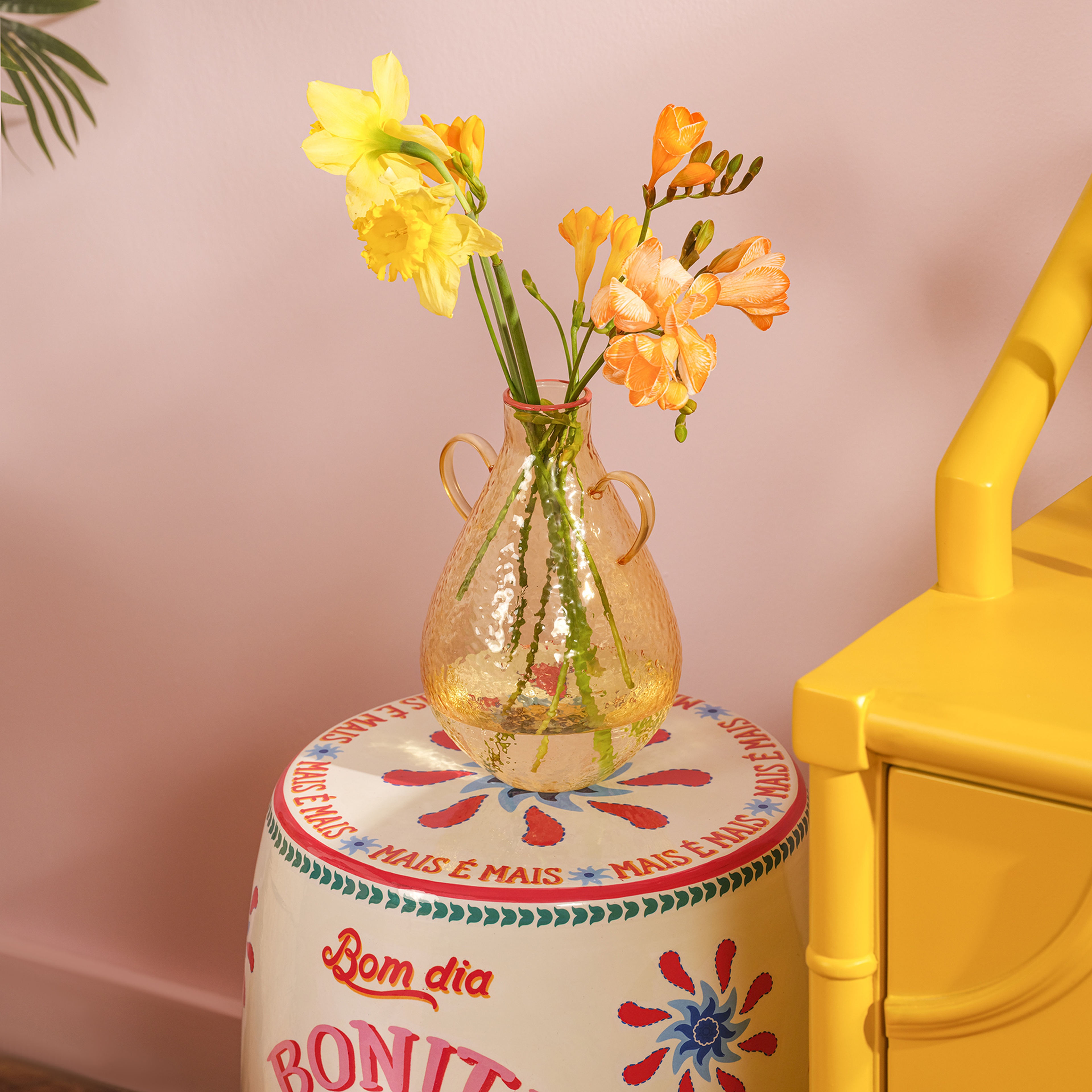 Nanjıng Borosilikat Cam Vazo 13.5x13.5x21.5 Cm Renkli