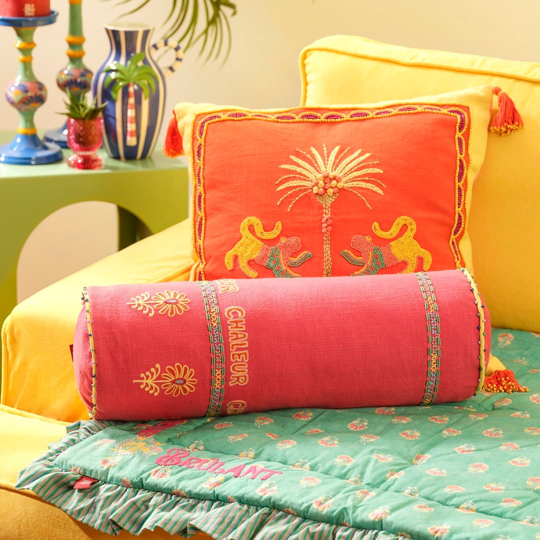 Ghunı Nakışlı Pamuk Dolgulu Kırlent 17x47 Cm Fuşya