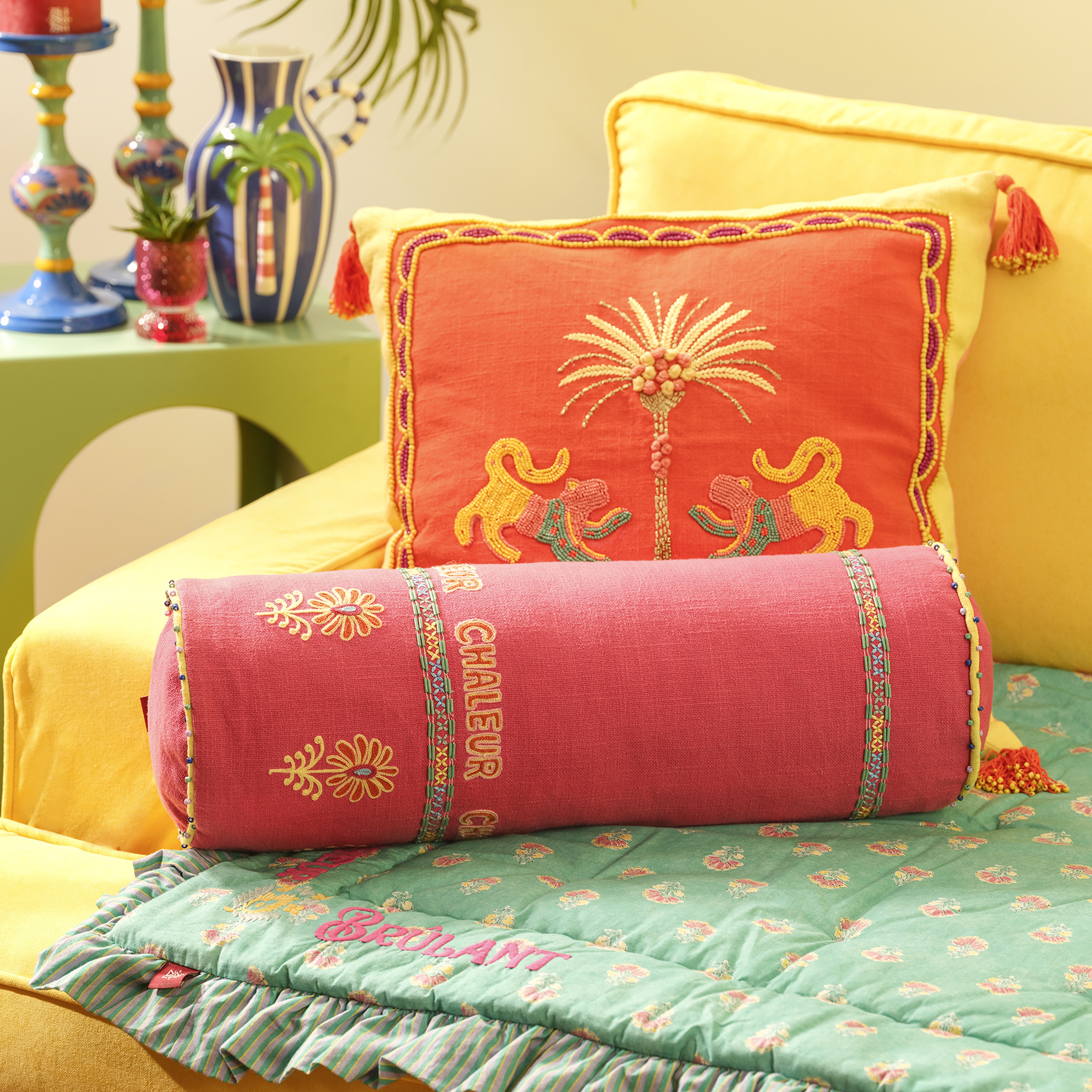 Ghunı Nakışlı Pamuk Dolgulu Kırlent 17x47 Cm Fuşya