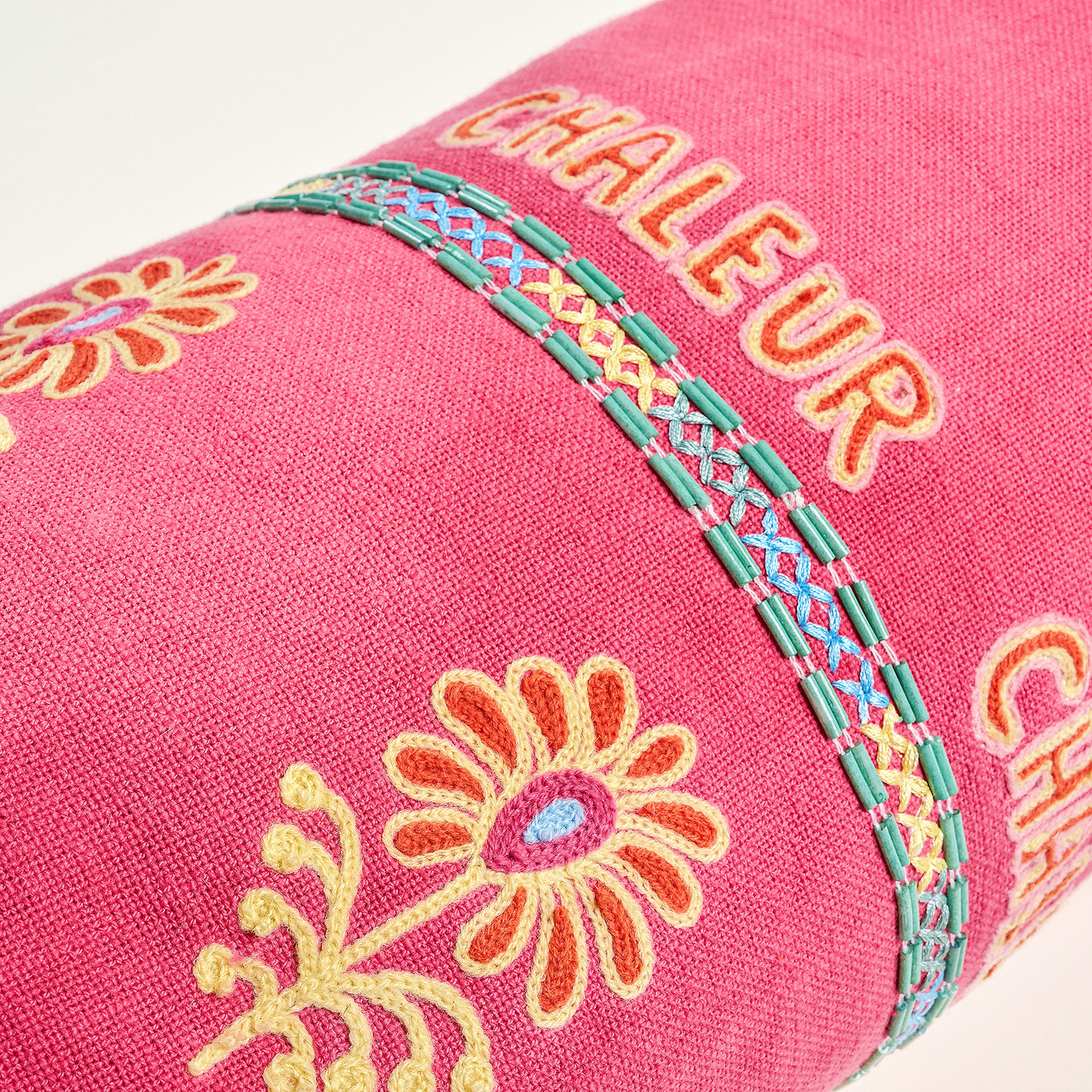 Ghunı Nakışlı Pamuk Dolgulu Kırlent 17x47 Cm Fuşya