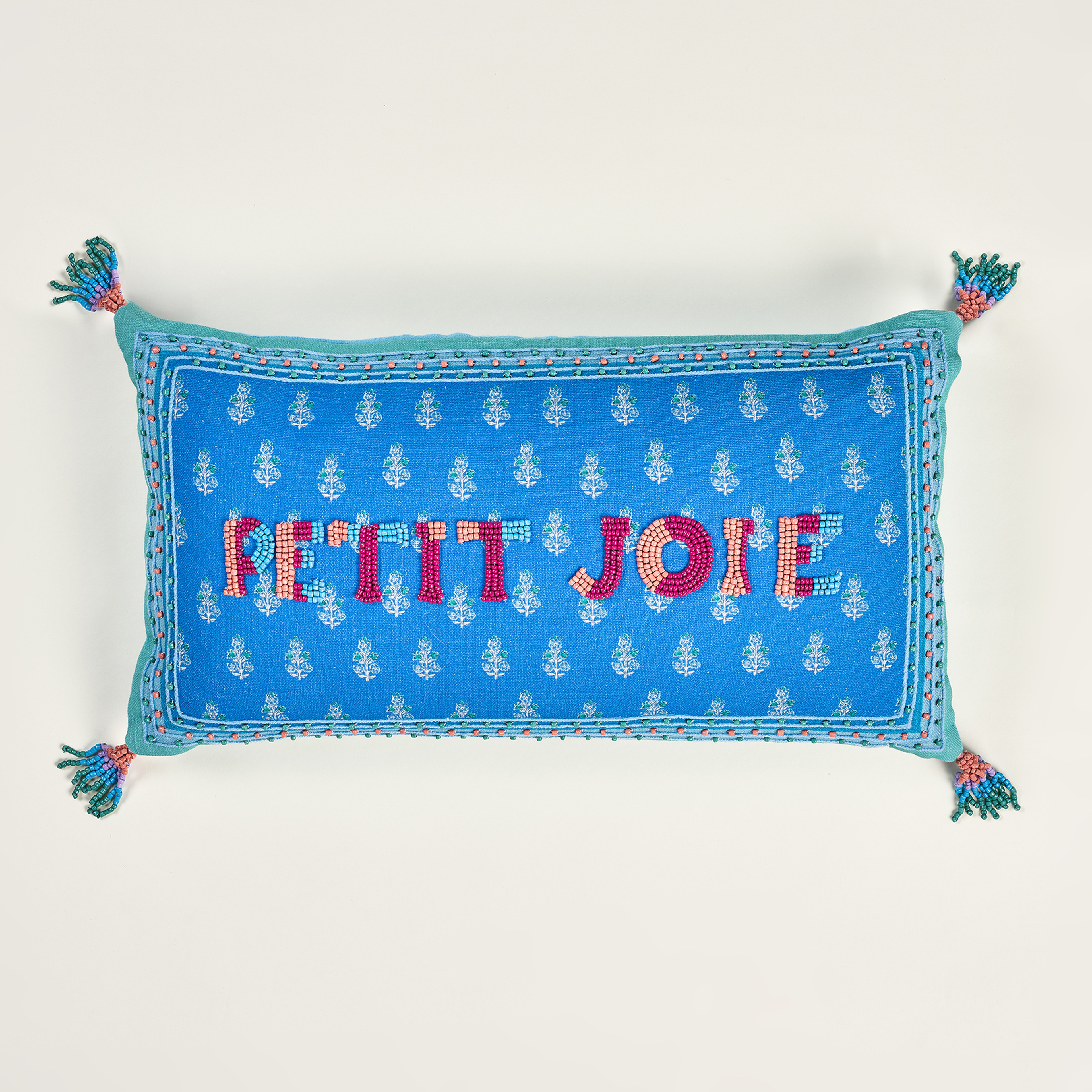 Ghunı Püsküllü Nakışlı Pamuk Dolgulu Kırlent 30x55 Cm Mavi