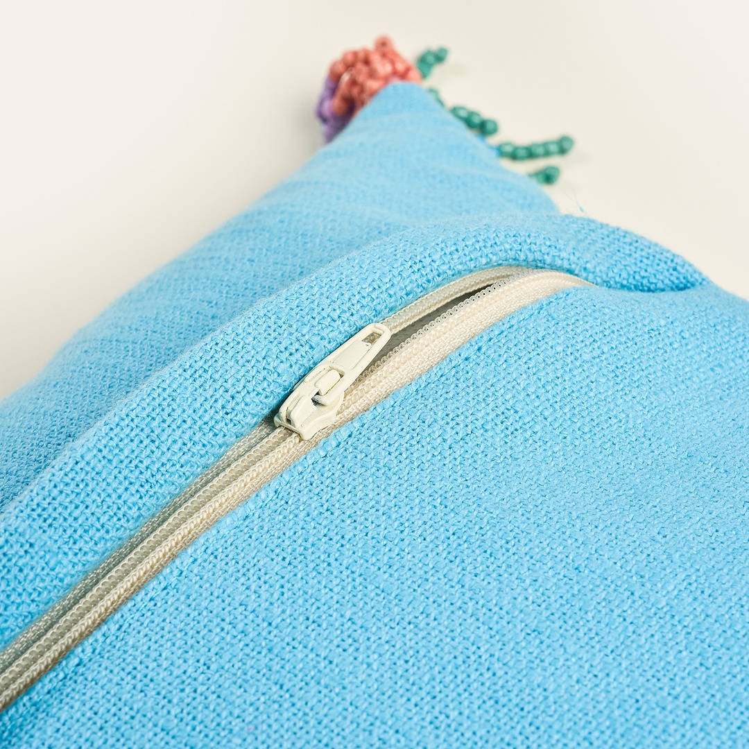 Ghunı Püsküllü Nakışlı Pamuk Dolgulu Kırlent 30x55 Cm Mavi