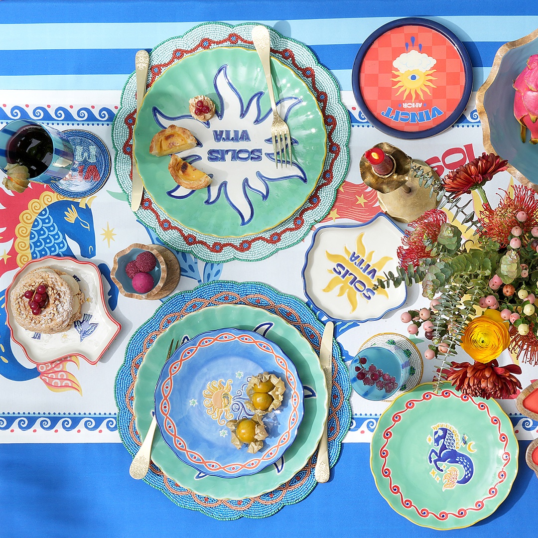 Lakrı Mango Ağacı Sunum Tahtası 18x18x1.5 Cm Kırmızı