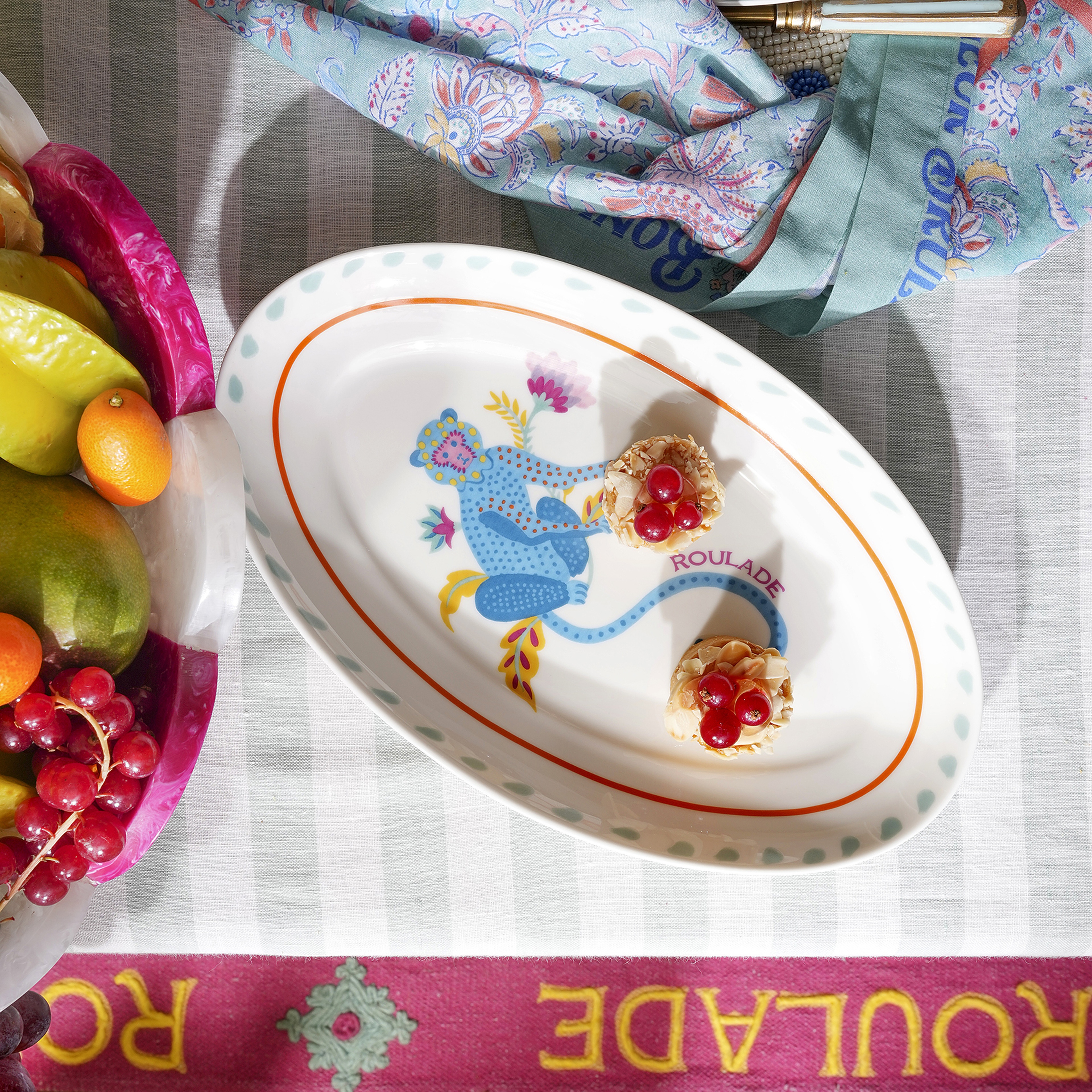 Luohu Porselen Oval Tabak 25x15 Cm Renkli