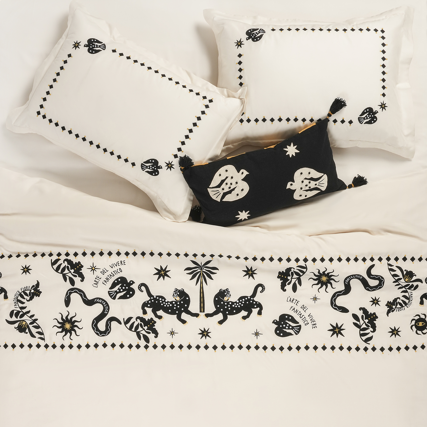 Kadmos Ekru Kıng Sıze Tencel Nevresim Takımı