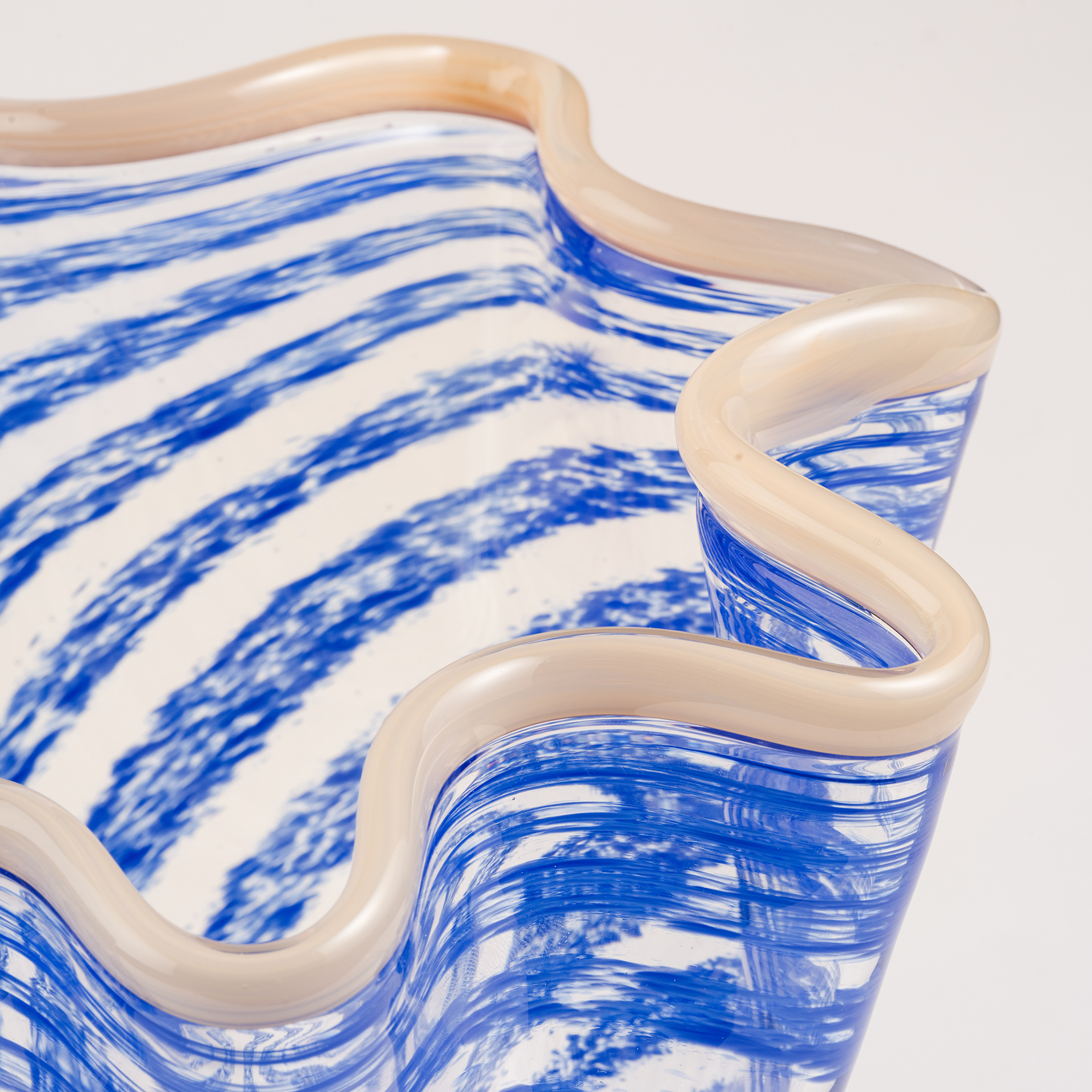 Baıta El Üretimi Cam Vazo 25x25x19 Cm Mavi