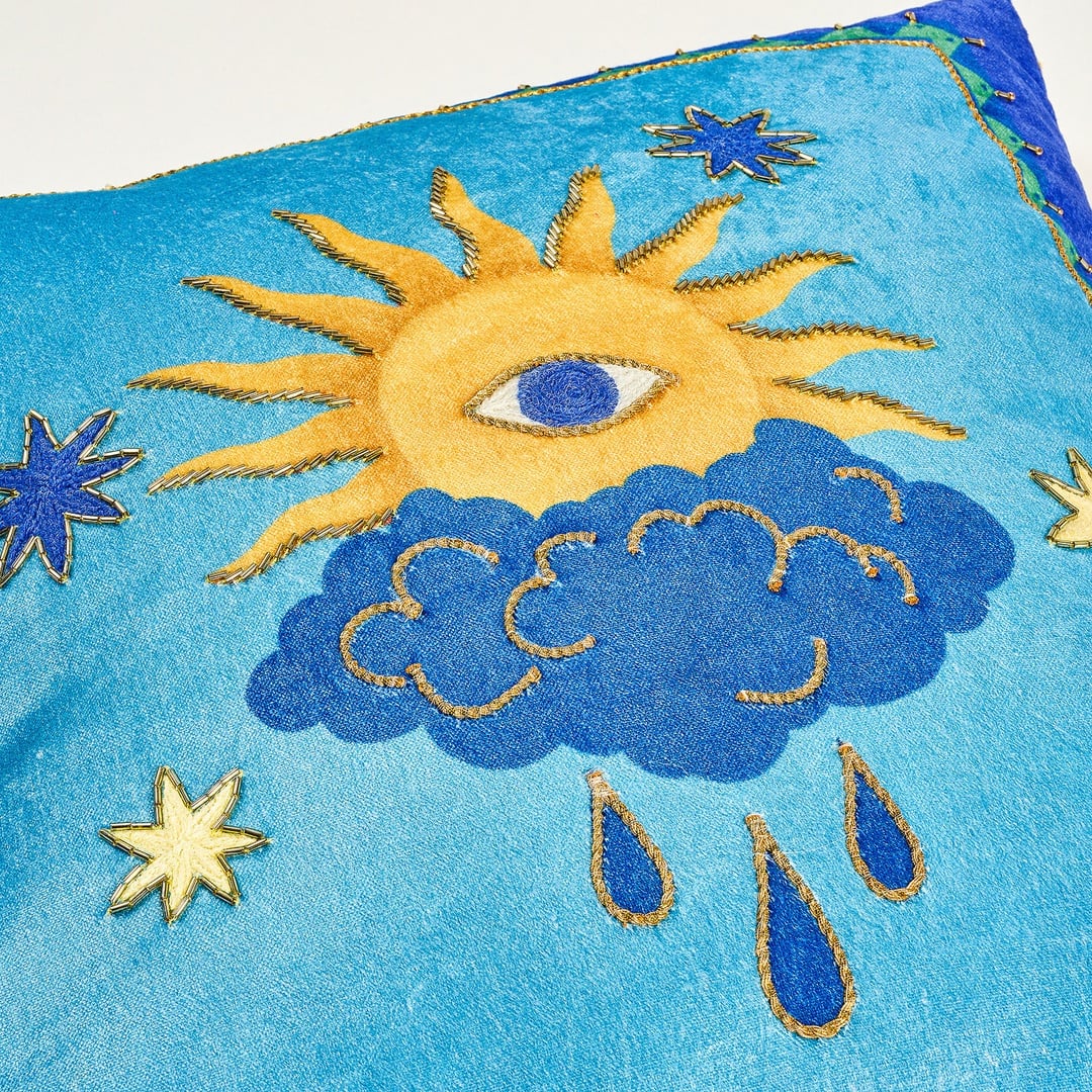 Ghunı Püsküllü Nakışlı Viskon Dolgulu Kırlent 50x50 Cm Mavi