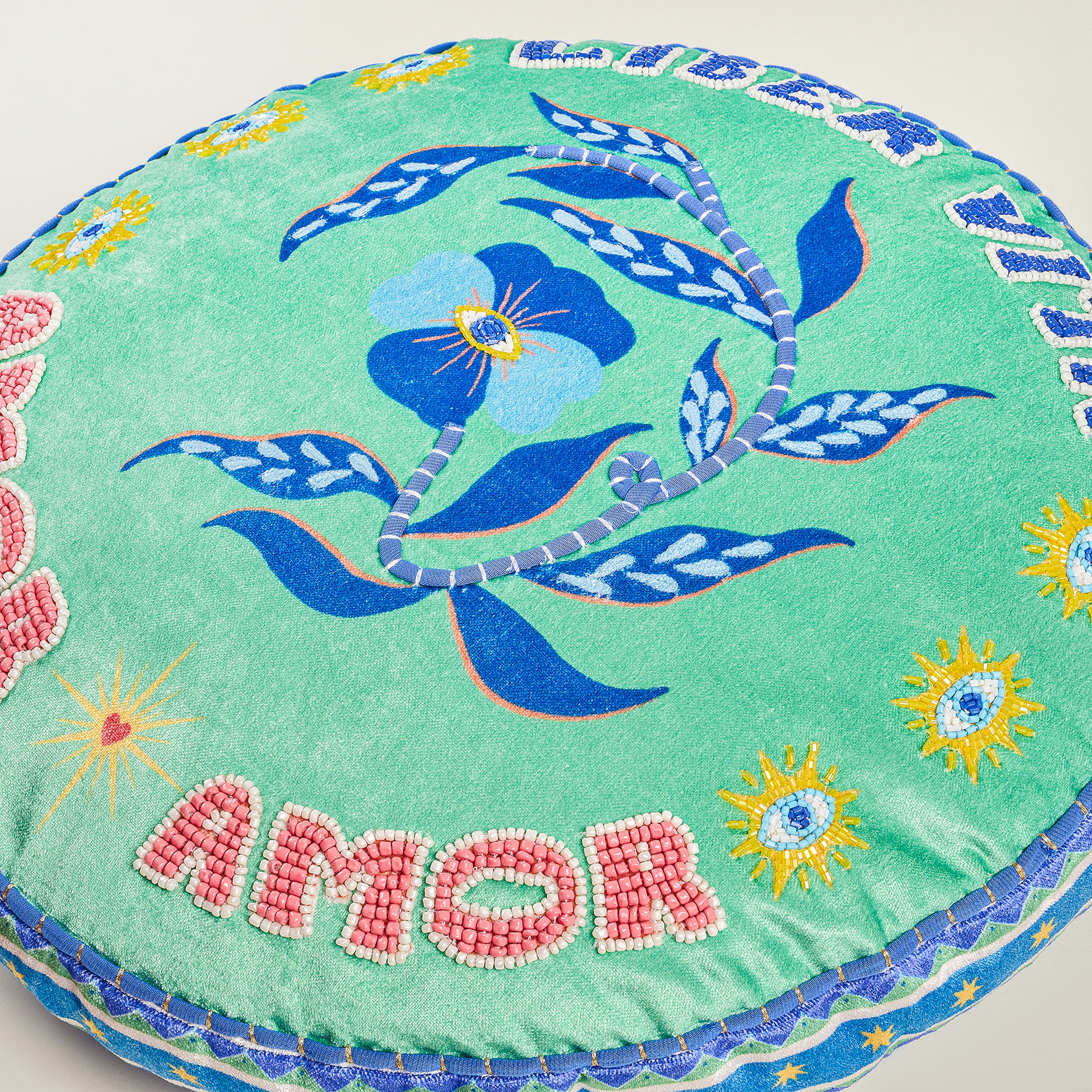 Ghunı Nakışlı Viskon Dolgulu Kırlent 40 Cm Yeşil